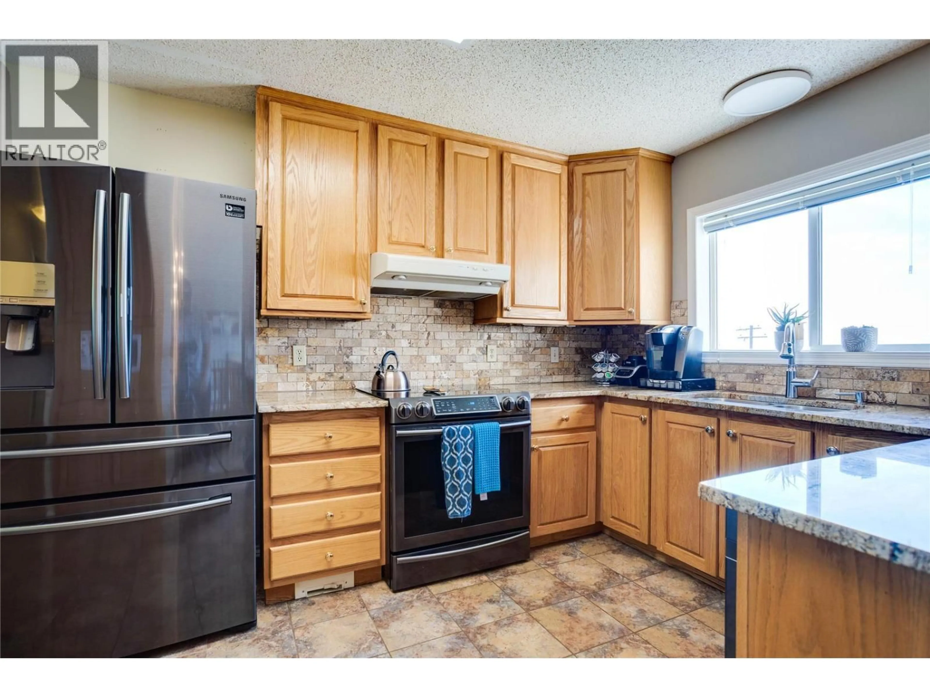 Standard kitchen, unknown for 1175 TOOVEY ROAD, Kelowna British Columbia V1X6R3