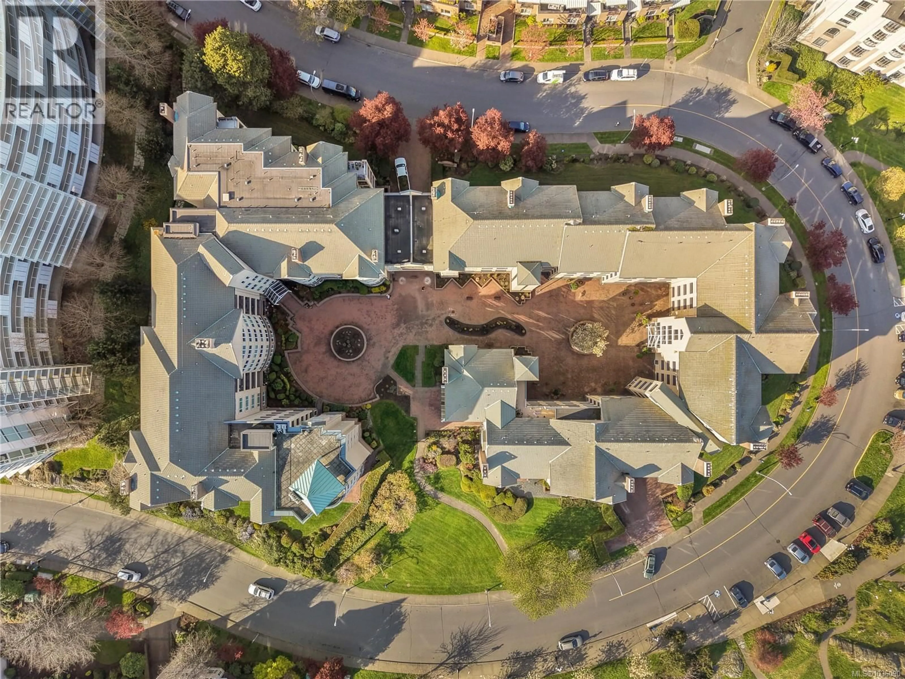 A pic from outside/outdoor area/front of a property/back of a property/a pic from drone, unknown for 409 - 50 SONGHEES ROAD, Victoria British Columbia V9A7J4