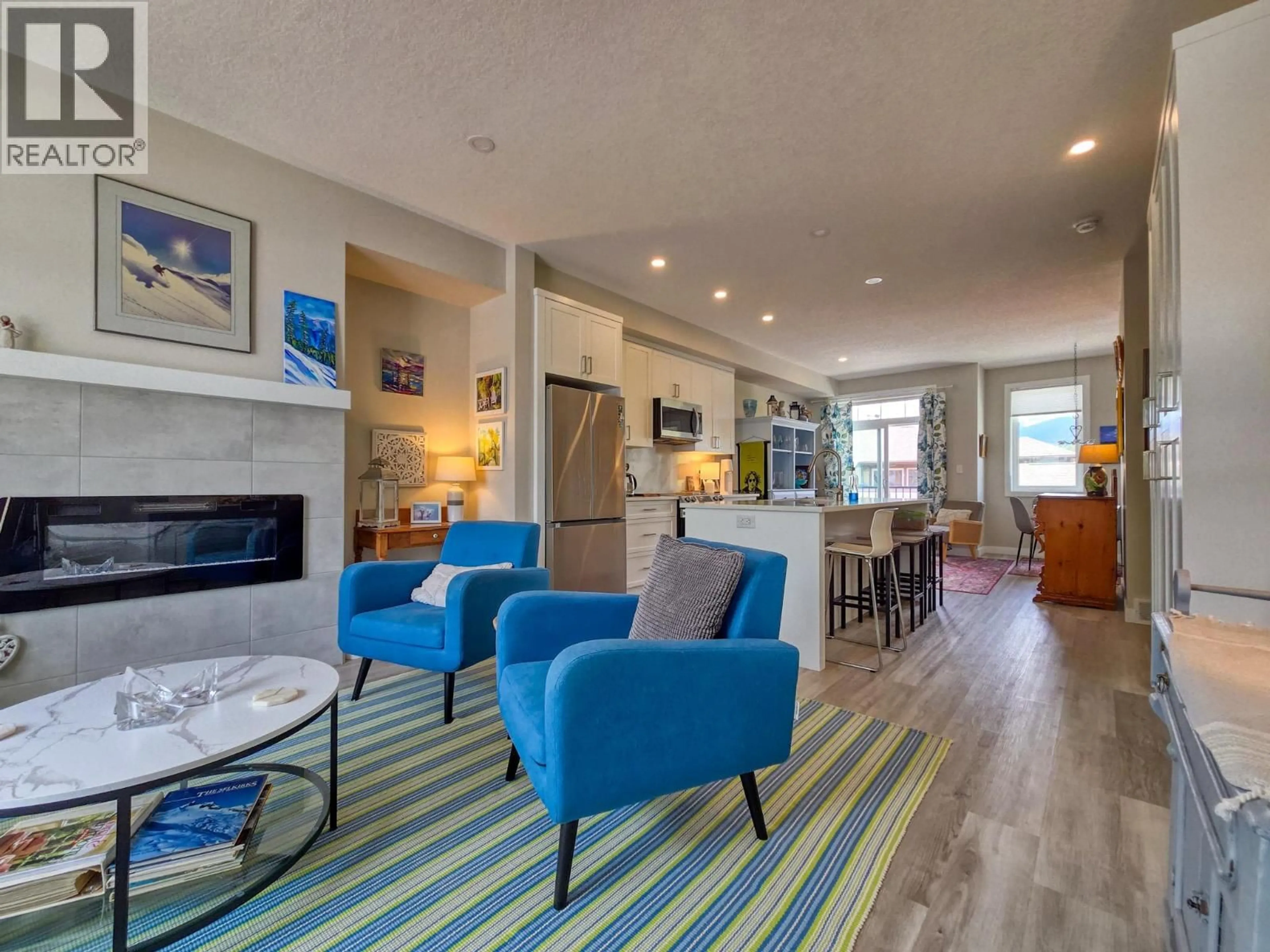 Living room with furniture, unknown for 3 - 902 6TH AVENUE, Invermere British Columbia v0a1k0