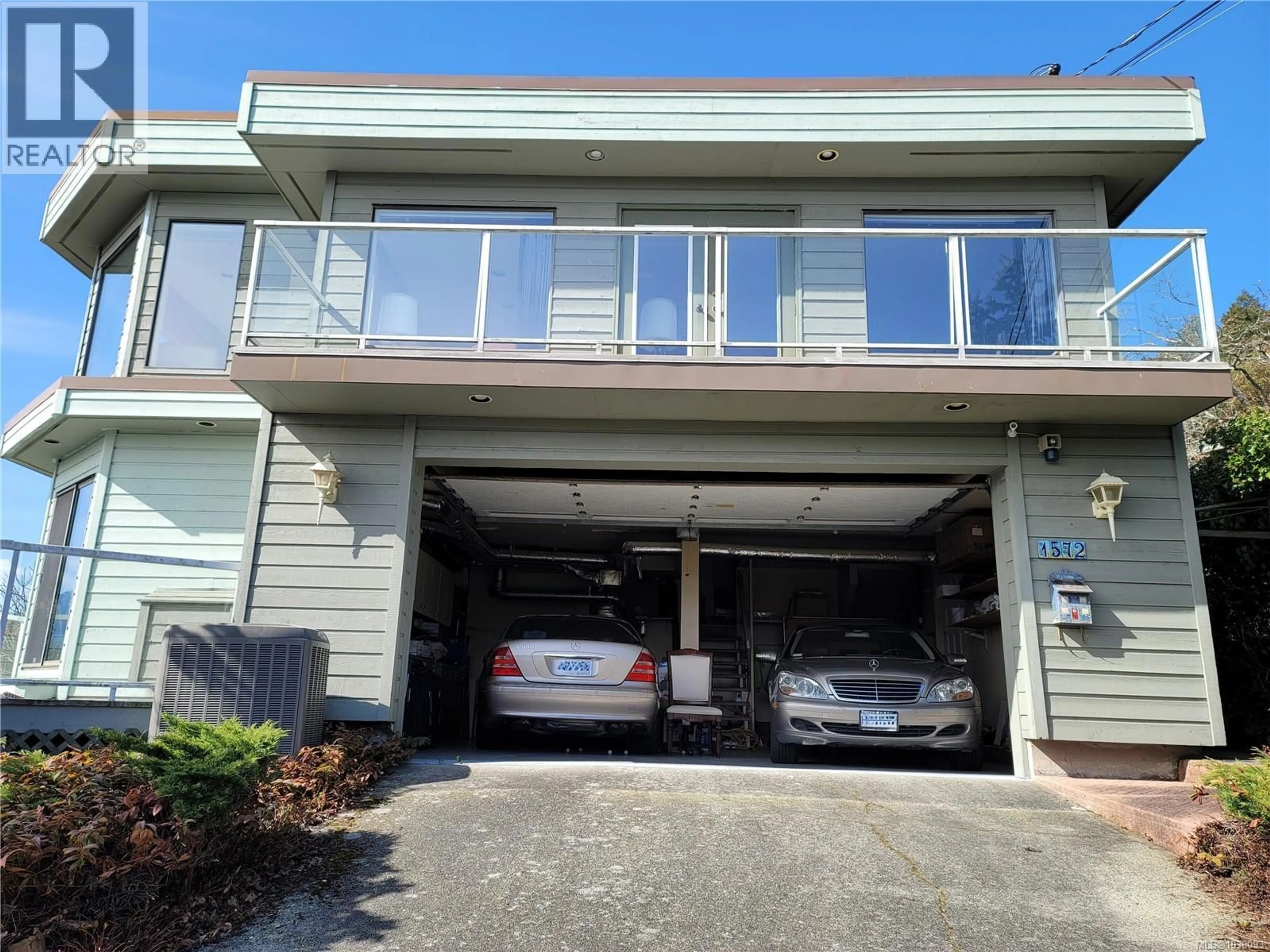 Indoor garage for 1572 KNIGHT COURT ROAD, Nanaimo British Columbia V9T4N4