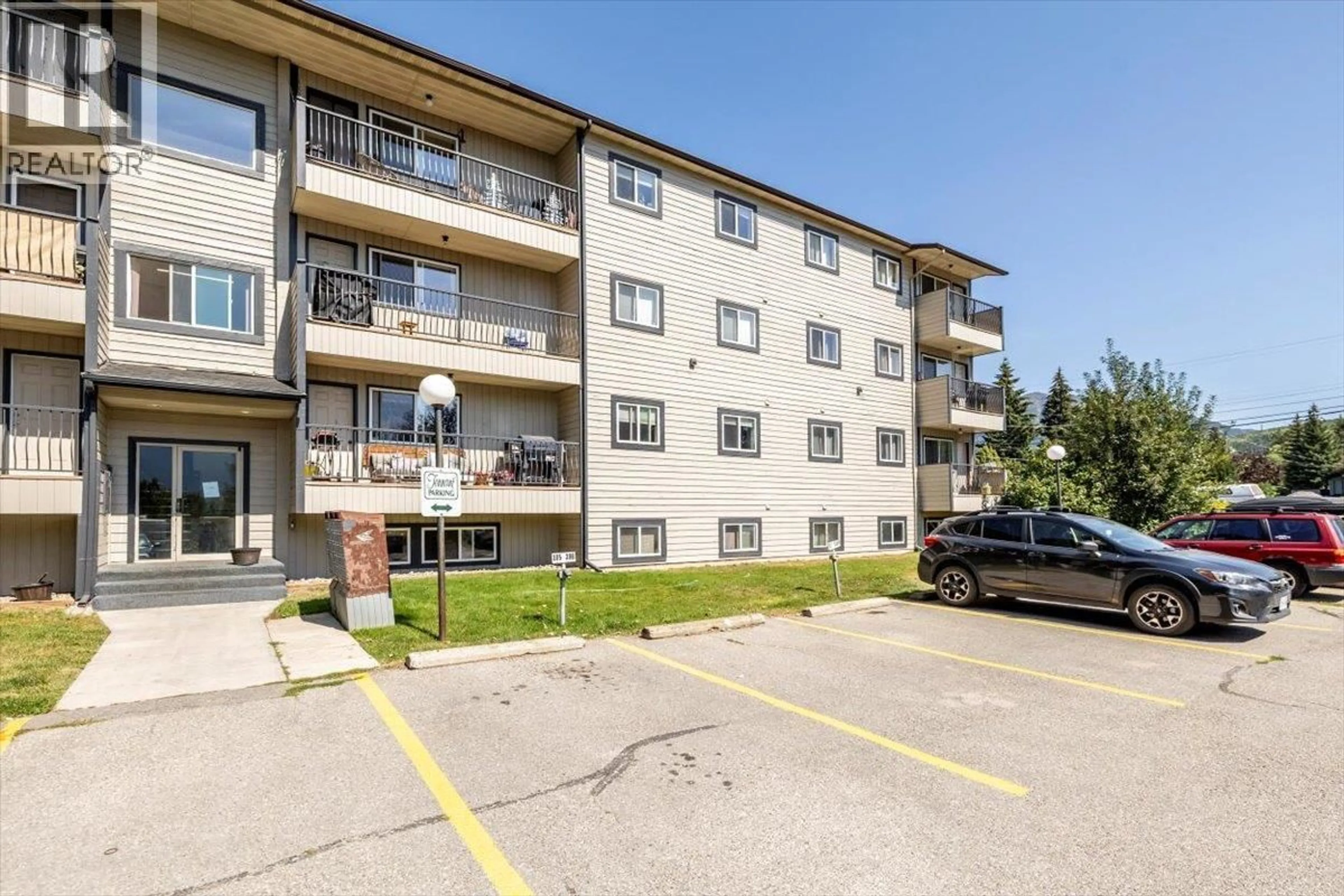 Patio, unknown for 204 - 65 COKATO ROAD, Fernie British Columbia V0B1M4