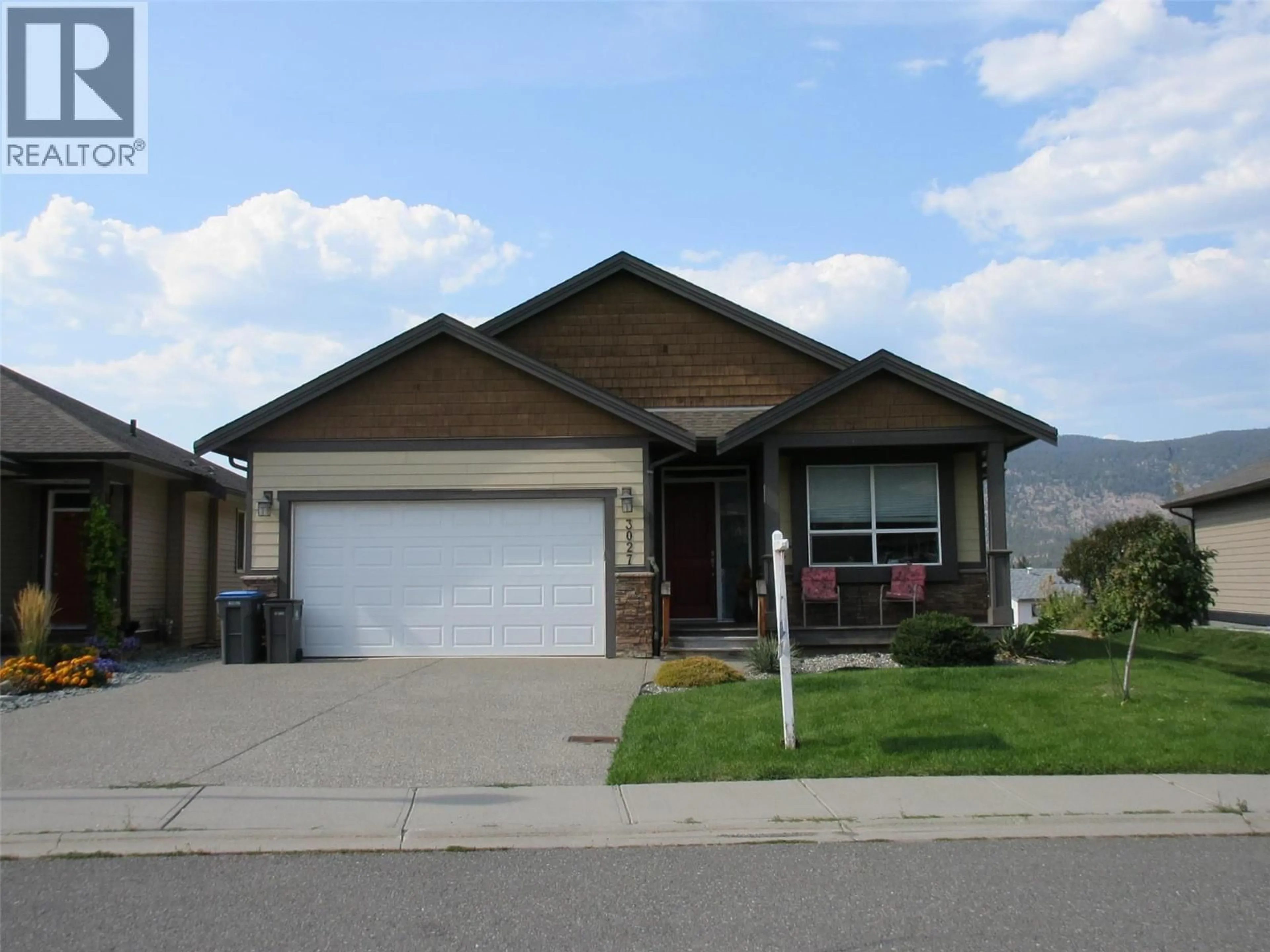 Home with vinyl exterior material, street for 3027 HILTON DRIVE, Merritt British Columbia V1K0B2