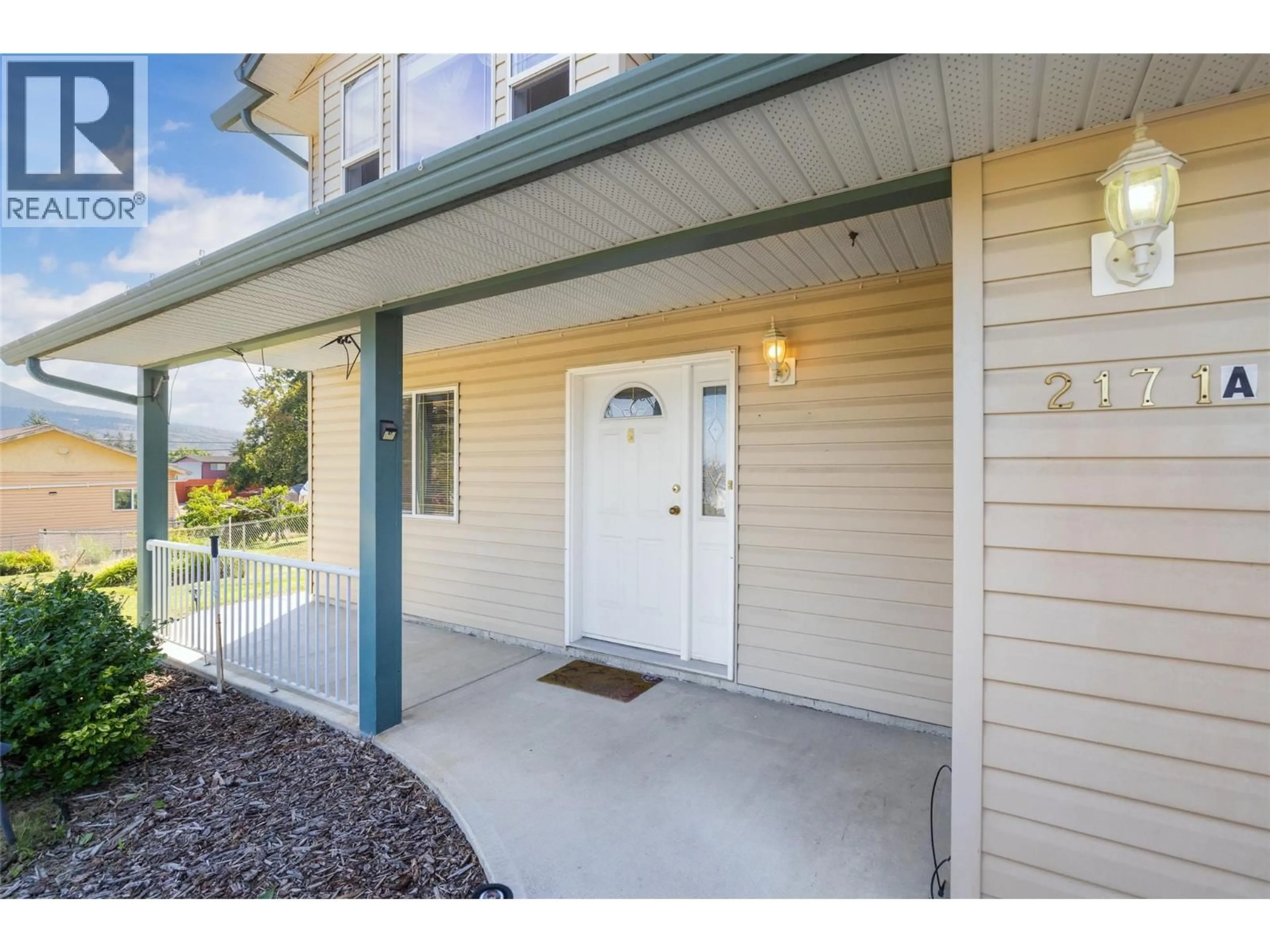 Indoor entryway for 2171 AMUNDSEN ROAD, Lake Country British Columbia V4V1J1