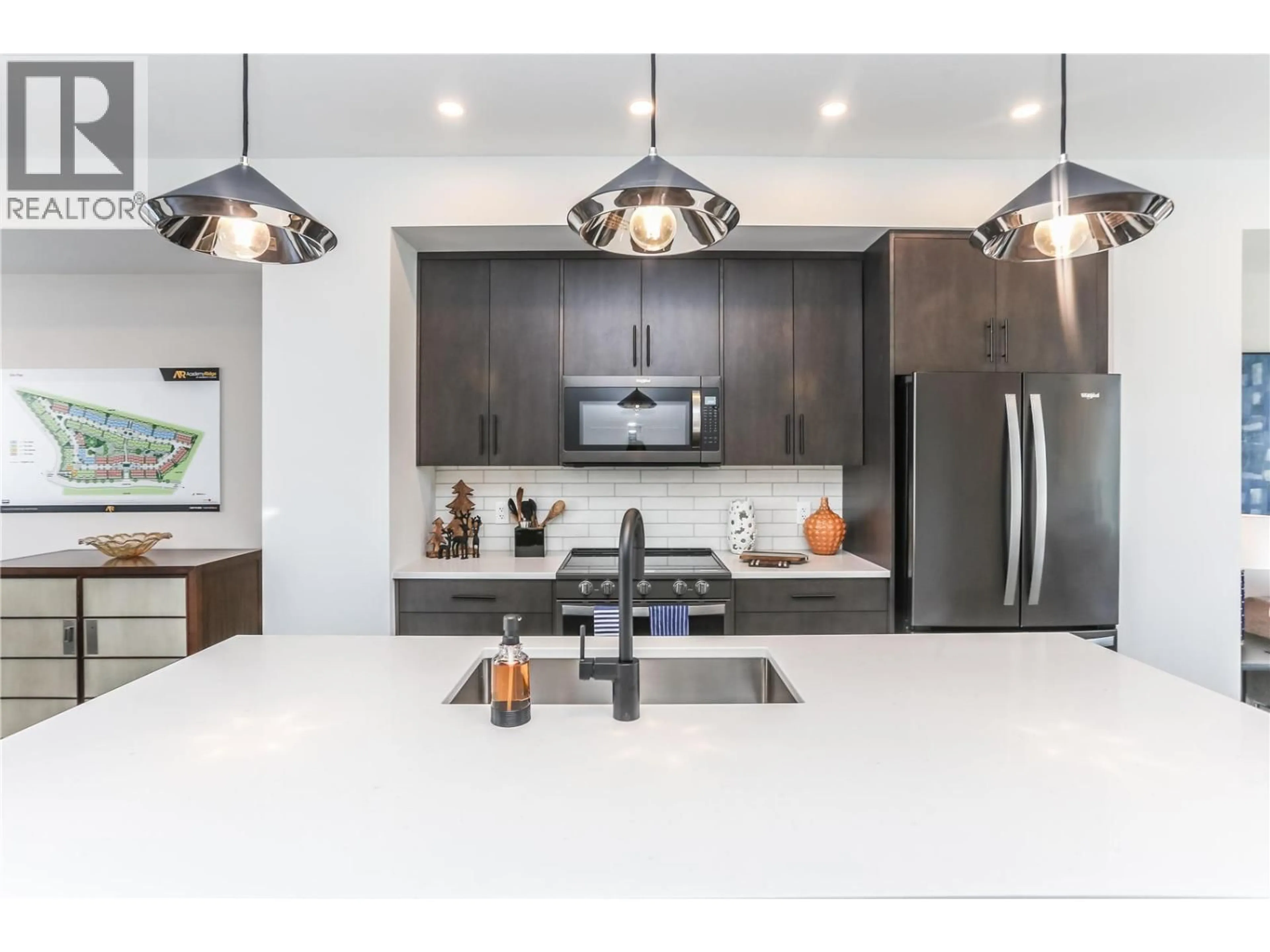 Contemporary kitchen, ceramic/tile floor for 26 - 610 ACADEMY WAY, Kelowna British Columbia V1V0E8