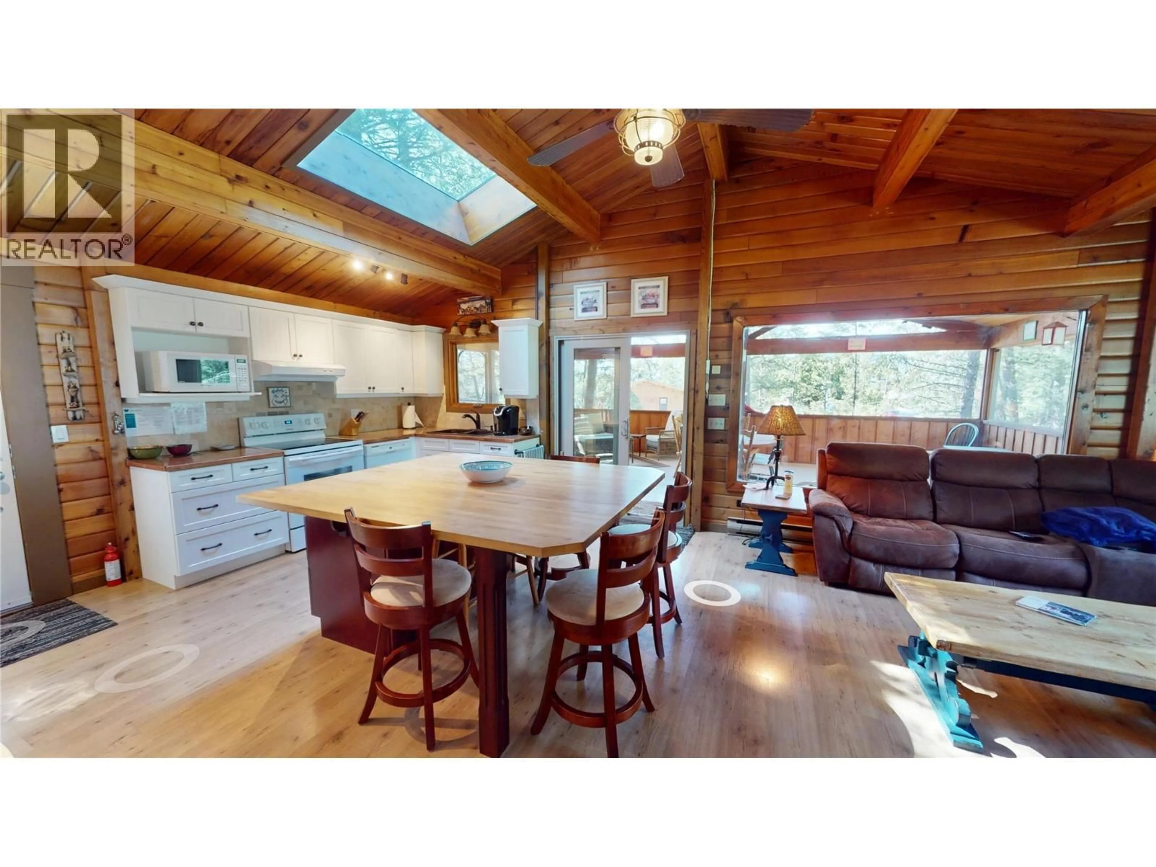 Open concept kitchen, unknown for 110 INDIAN BEACH ROAD, Windermere British Columbia V0B2L2