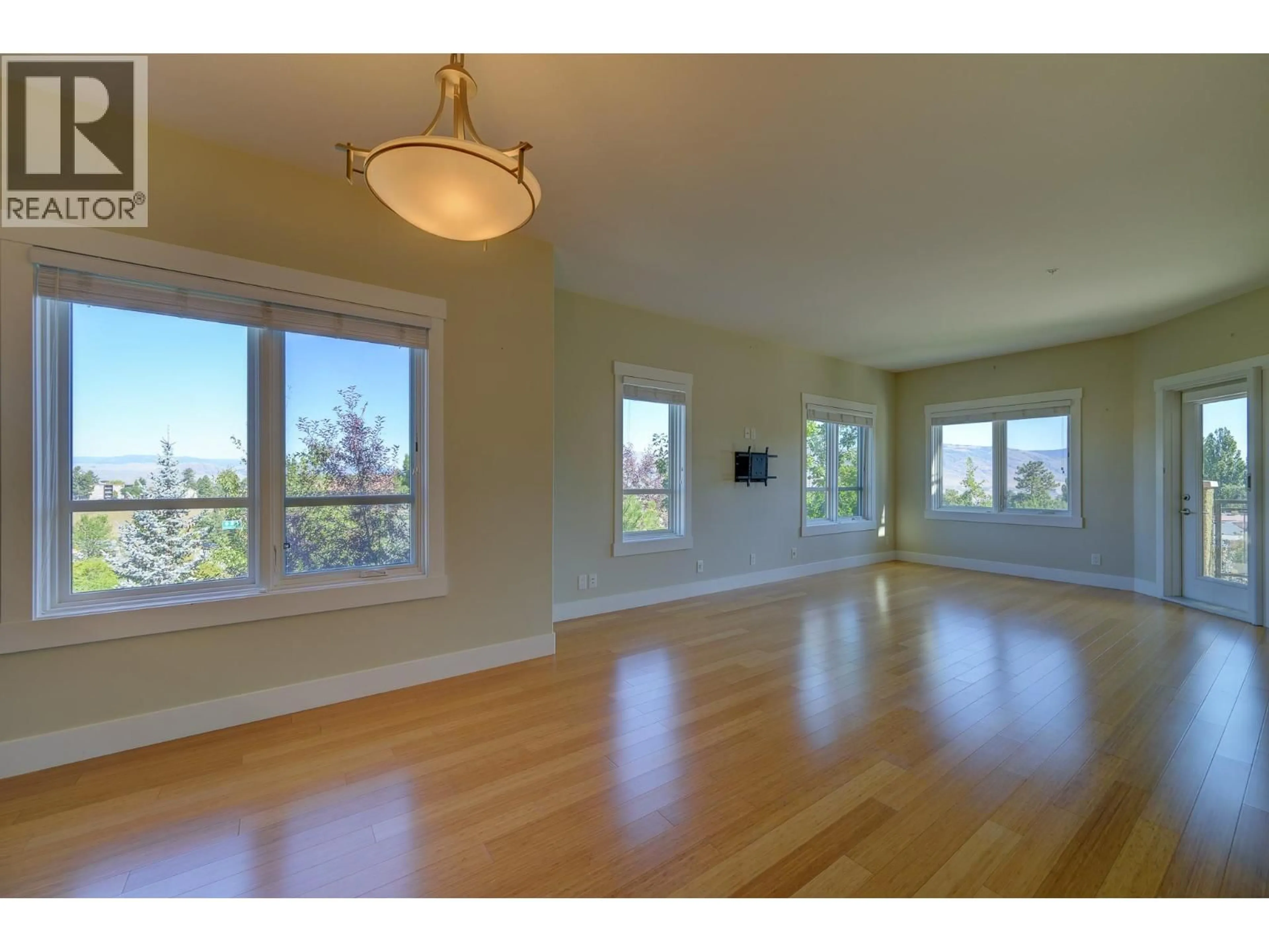 A pic of a room for 1201-1405 SPRINGHILL DRIVE, Kamloops British Columbia V2C0B4