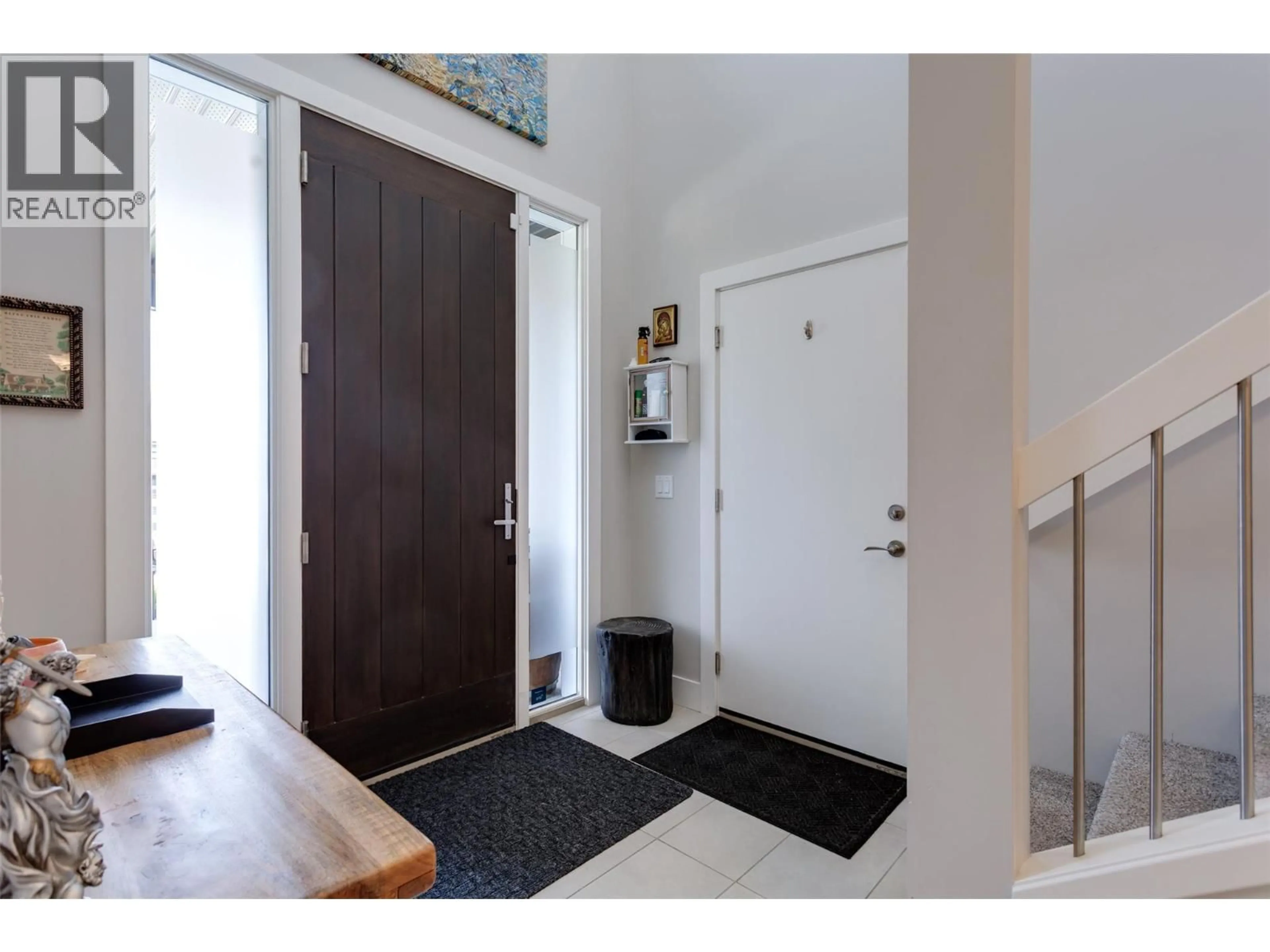 Indoor entryway for 3411 WATER BIRCH CIRCLE CIRCLE, Kelowna British Columbia V1V3G1