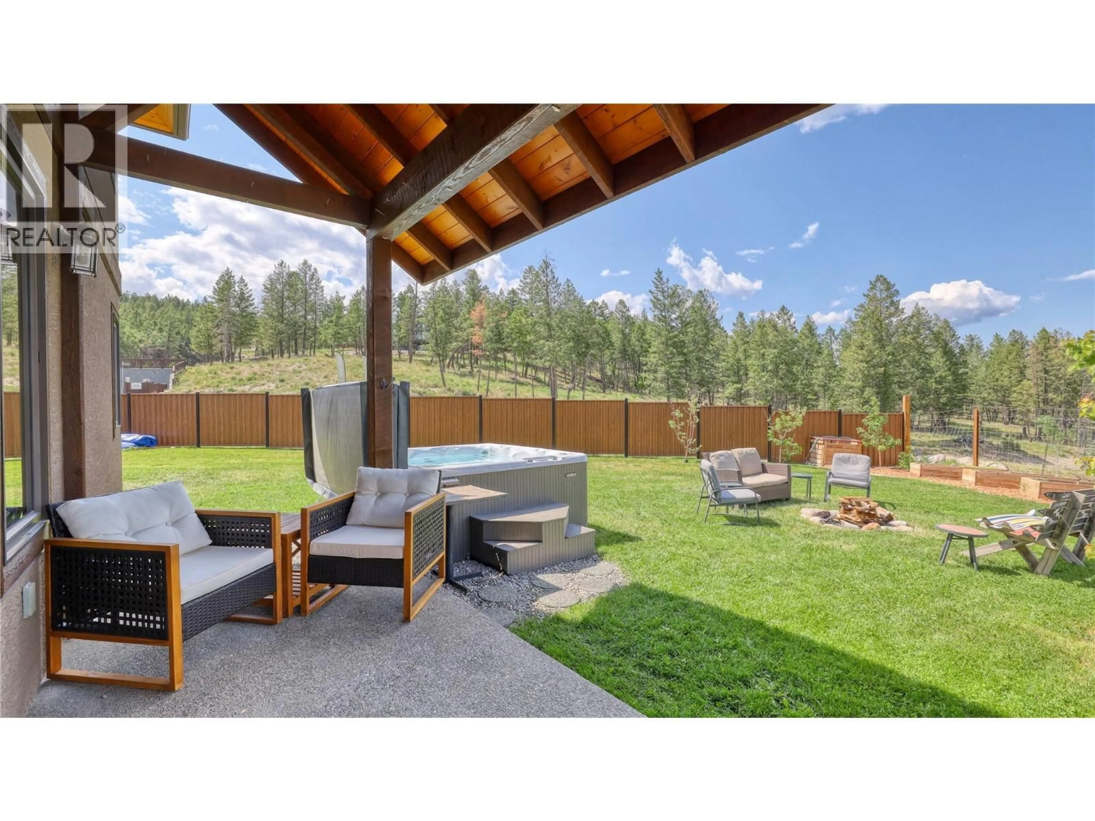 Patio, mountain view for 1910 PINERIDGE DRIVE, Invermere British Columbia V0A1K4