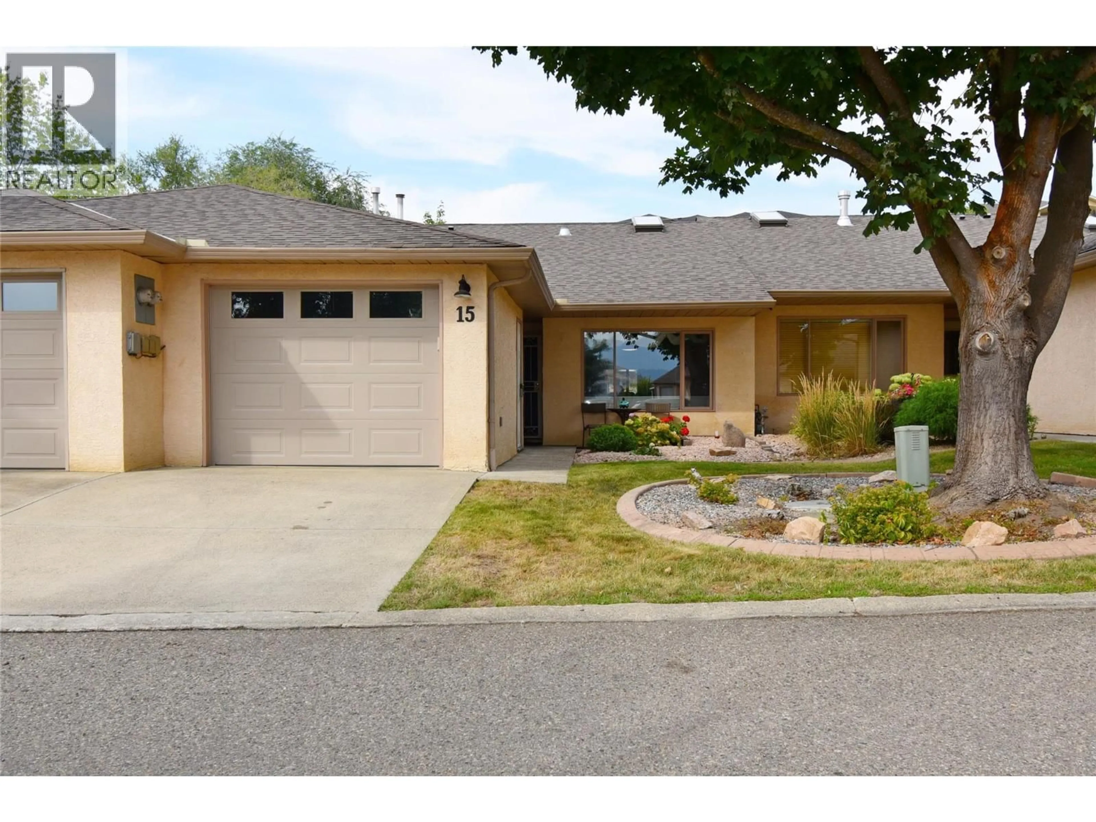 Home with brick exterior material, street for 15 - 1001 30 AVENUE, Vernon British Columbia V1T9H8