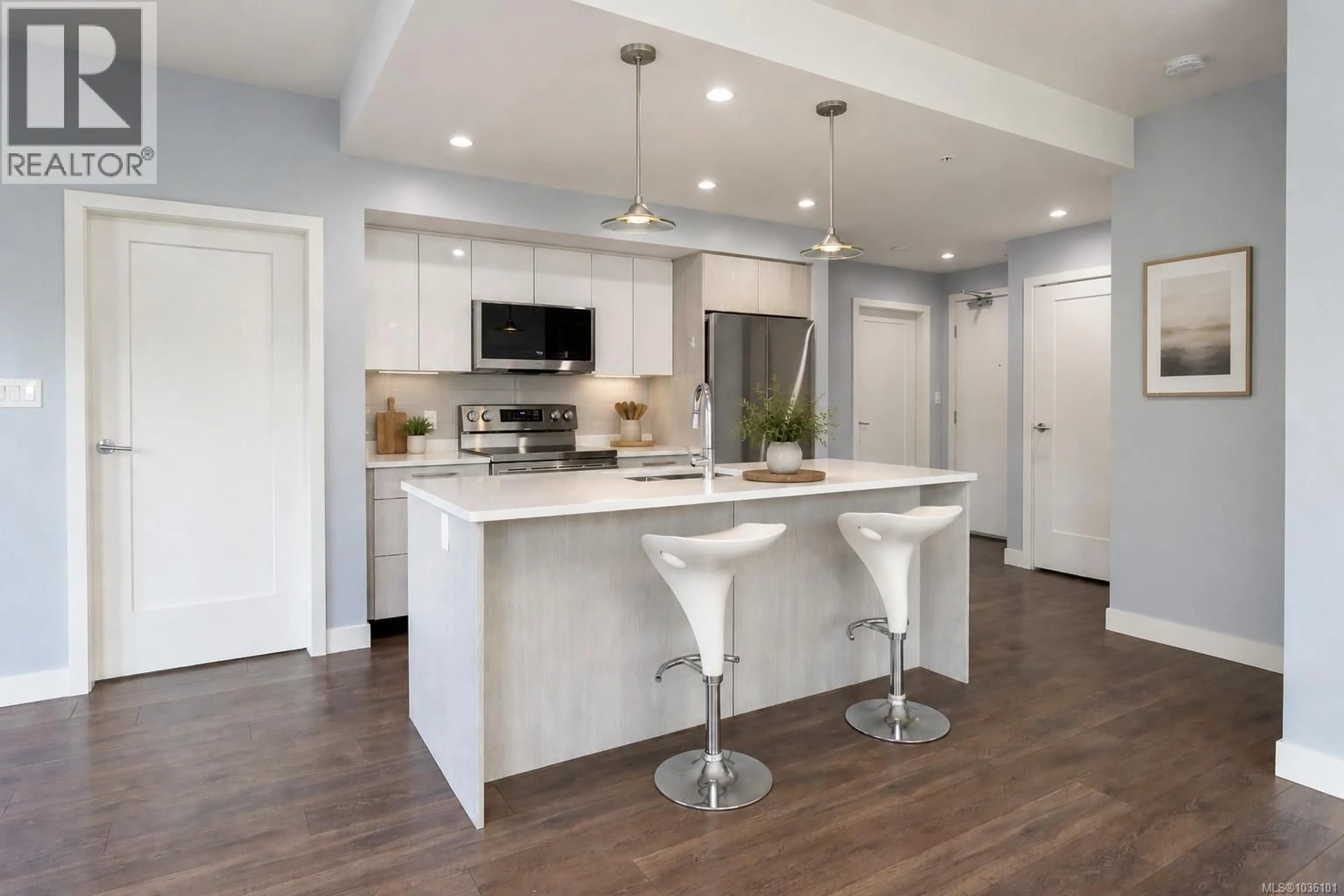 Open concept kitchen, unknown for 102 - 3333 GLASGOW AVENUE, Saanich British Columbia V8X1M5