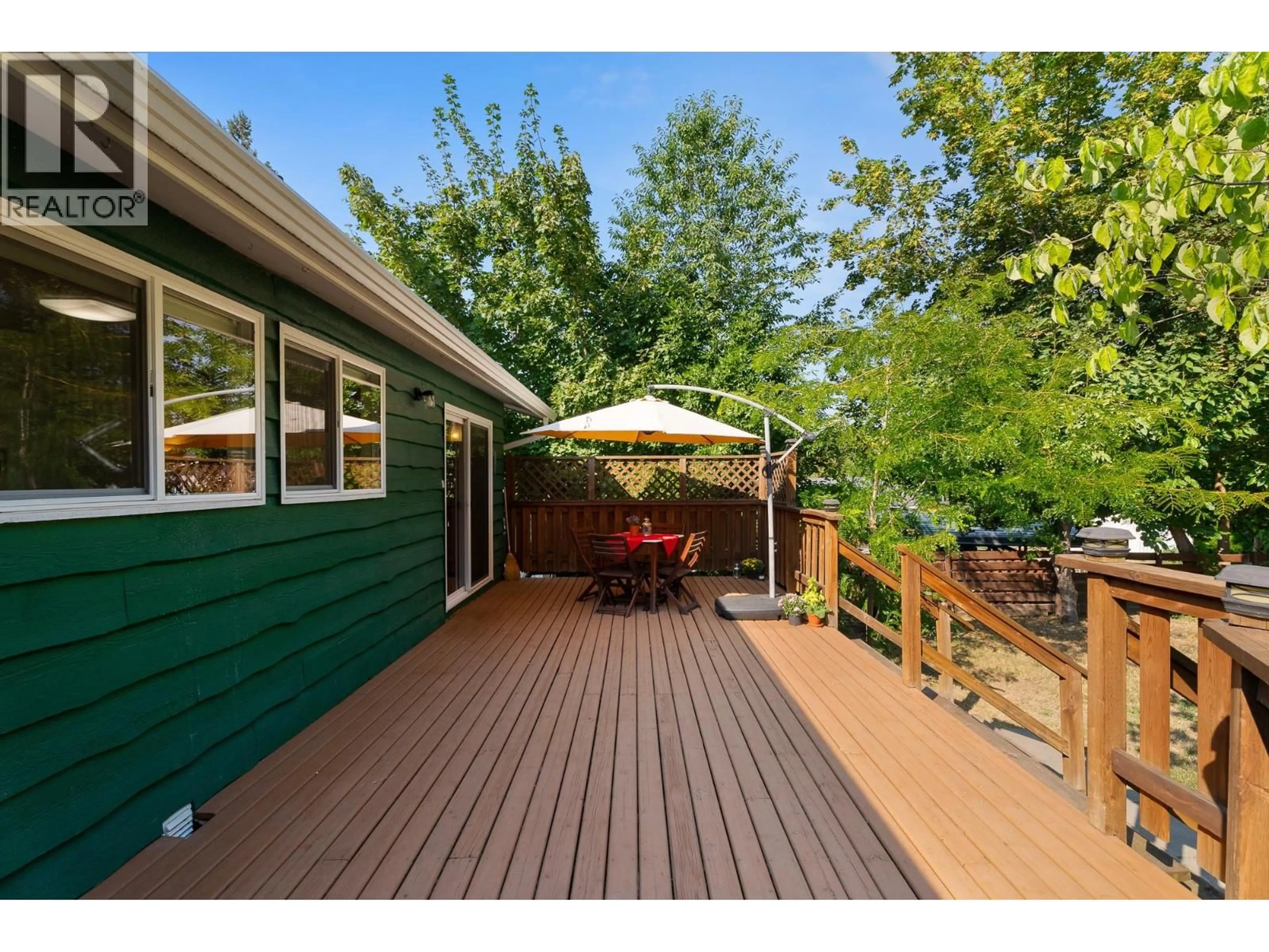 Patio, unknown for 490 6 STREET SOUTHEAST, Salmon Arm British Columbia V1E4E9