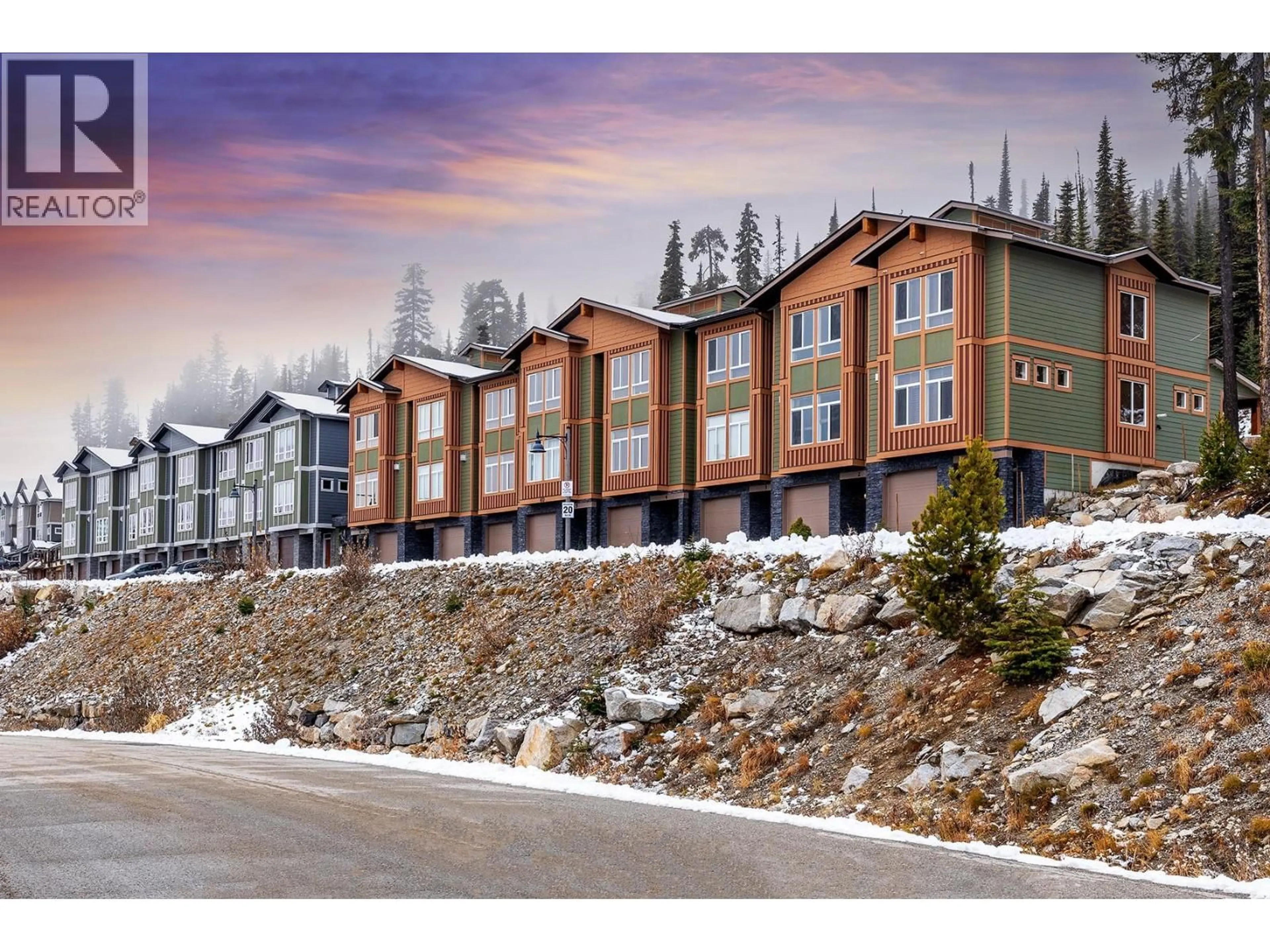 A pic from outside/outdoor area/front of a property/back of a property/a pic from drone, mountain view for 12 - 120 GRIZZLY RIDGE TRAIL, Big White British Columbia V0H1A0