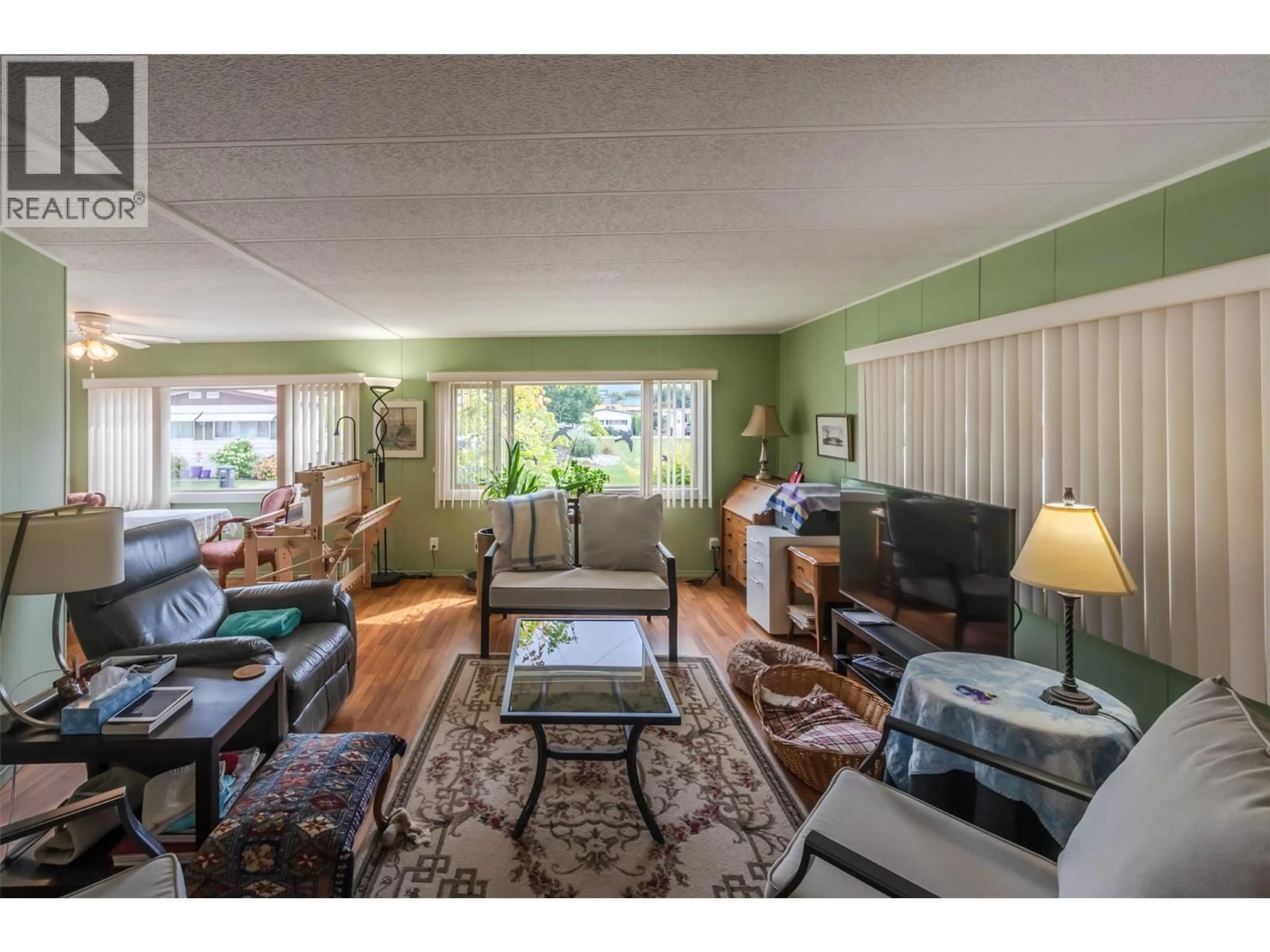 Living room with furniture, unknown for 65 - 999 BURNABY AVENUE, Penticton British Columbia V2A1G7