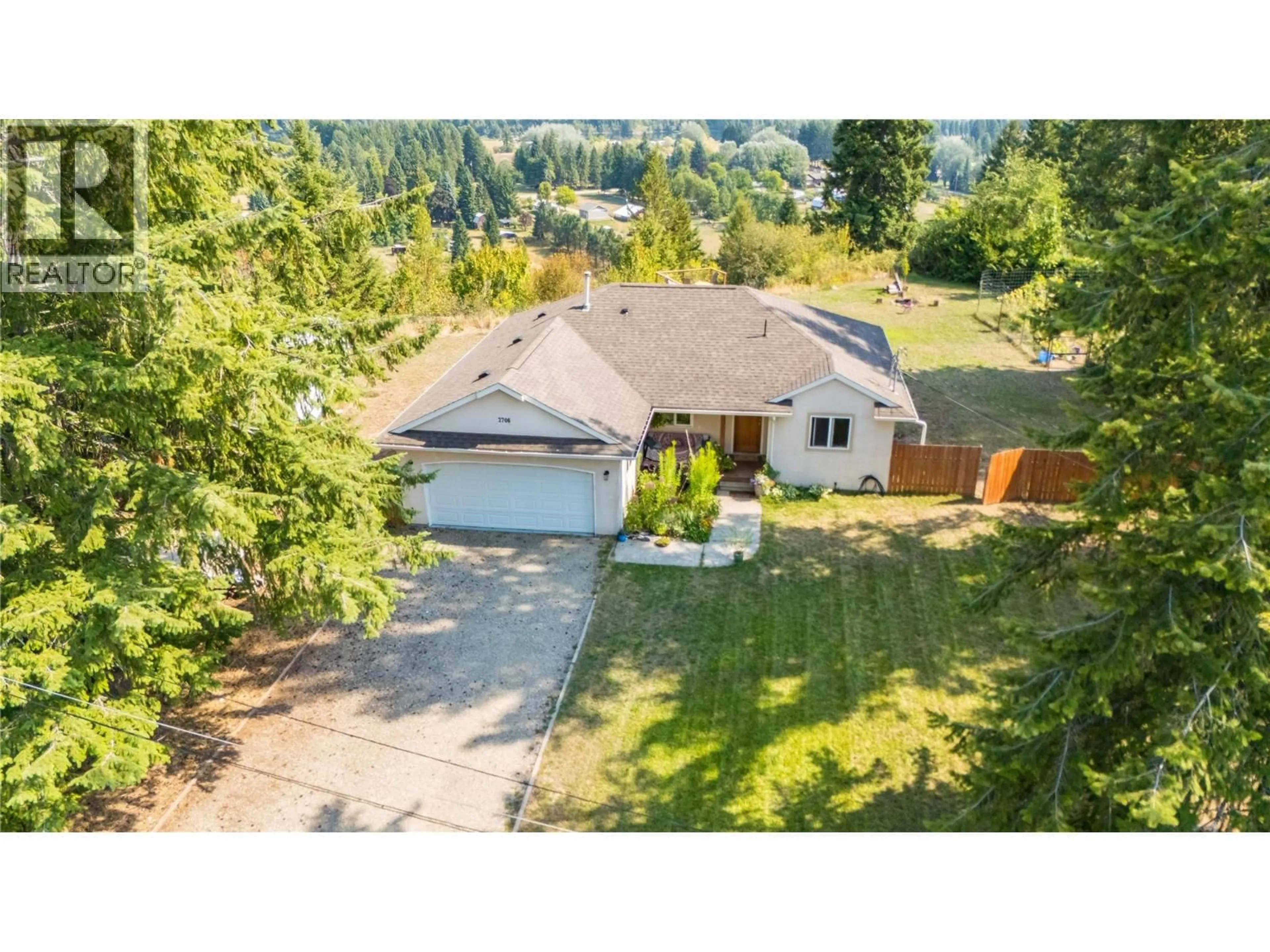A pic from outside/outdoor area/front of a property/back of a property/a pic from drone, unknown for 2706 JACKS CRESCENT, Nelson British Columbia V0G2G1