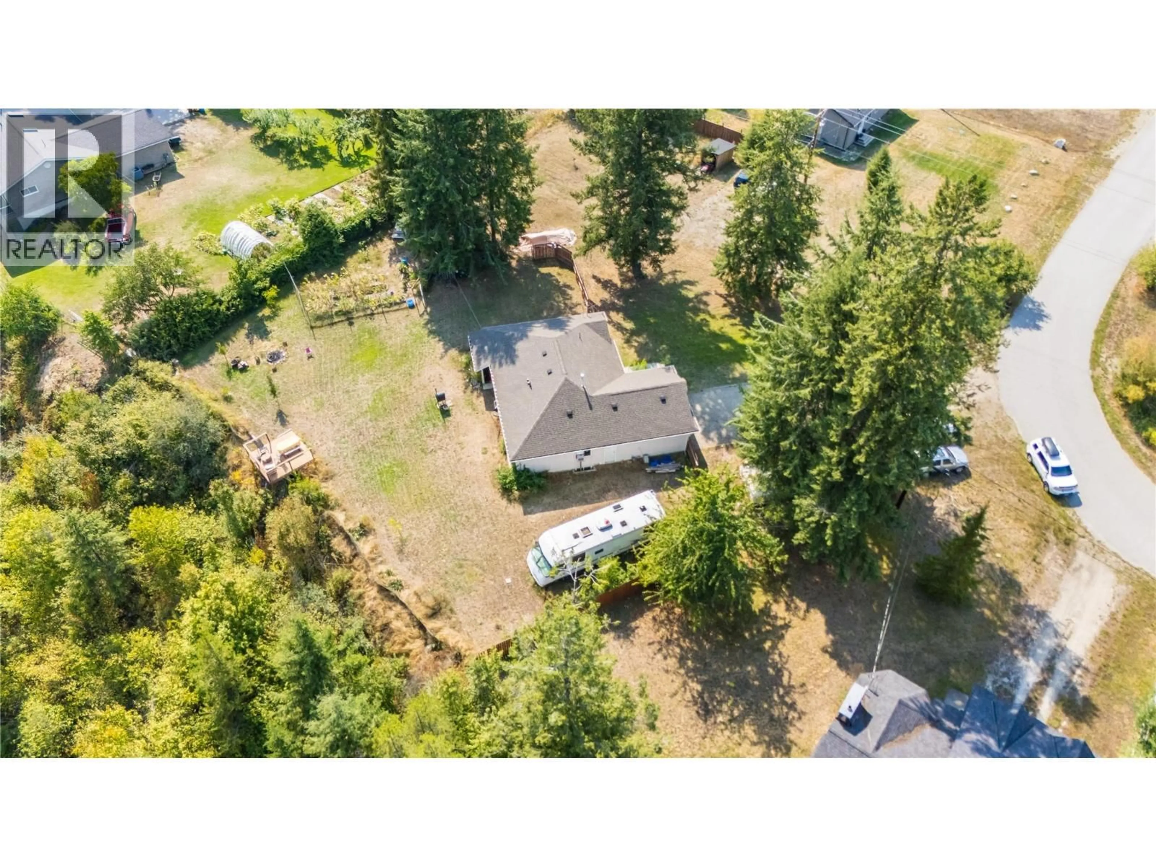 A pic from outside/outdoor area/front of a property/back of a property/a pic from drone, unknown for 2706 JACKS CRESCENT, Nelson British Columbia V0G2G1