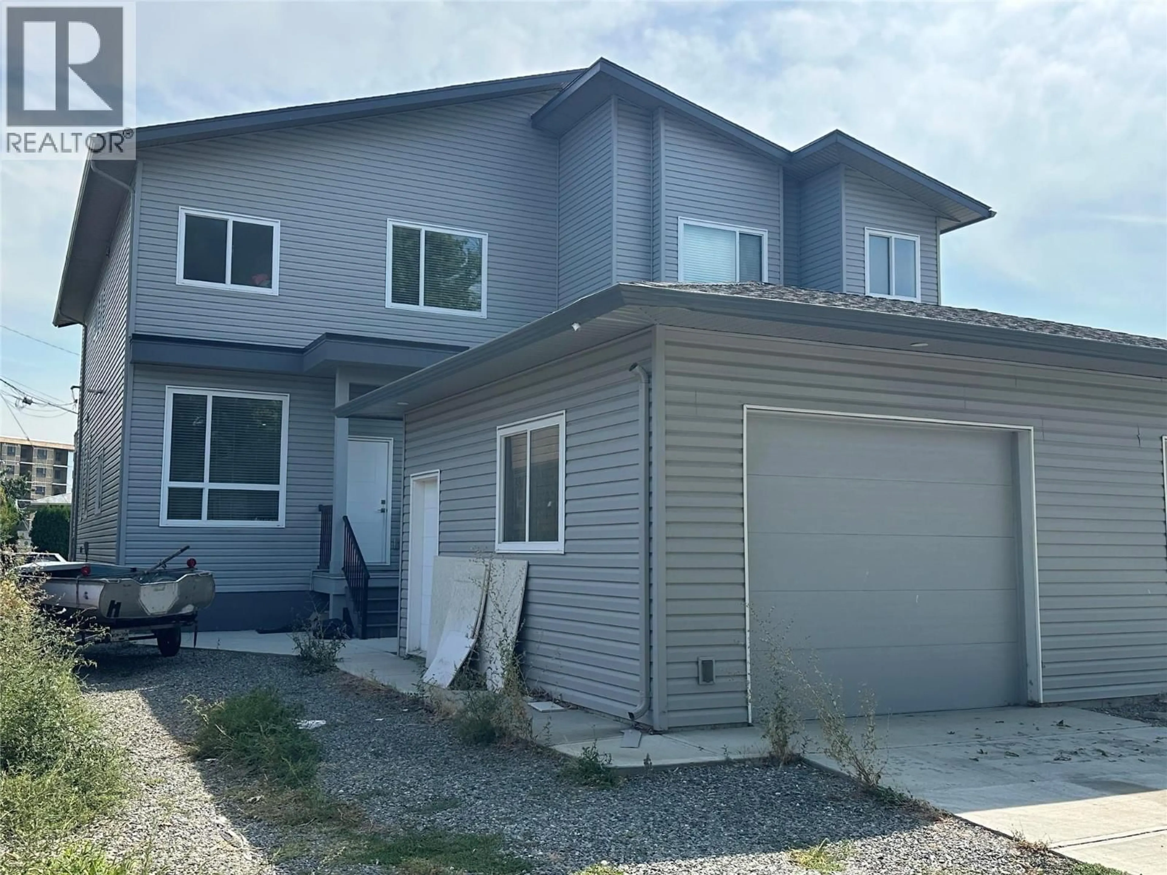 Home with vinyl exterior material, street for 154 WILLIAMS STREET, Kamloops British Columbia V2B3Z6