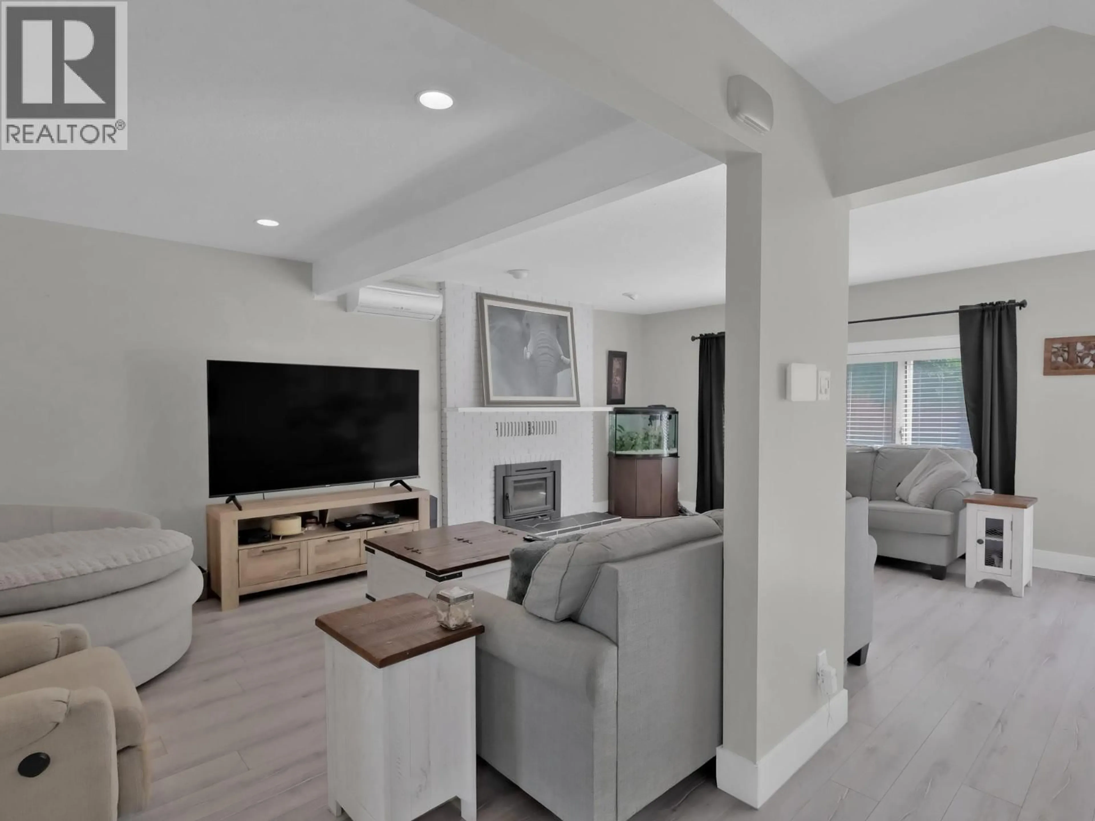 Living room with furniture, unknown for 2440 WILTSE DRIVE, Penticton British Columbia V2A7Y9