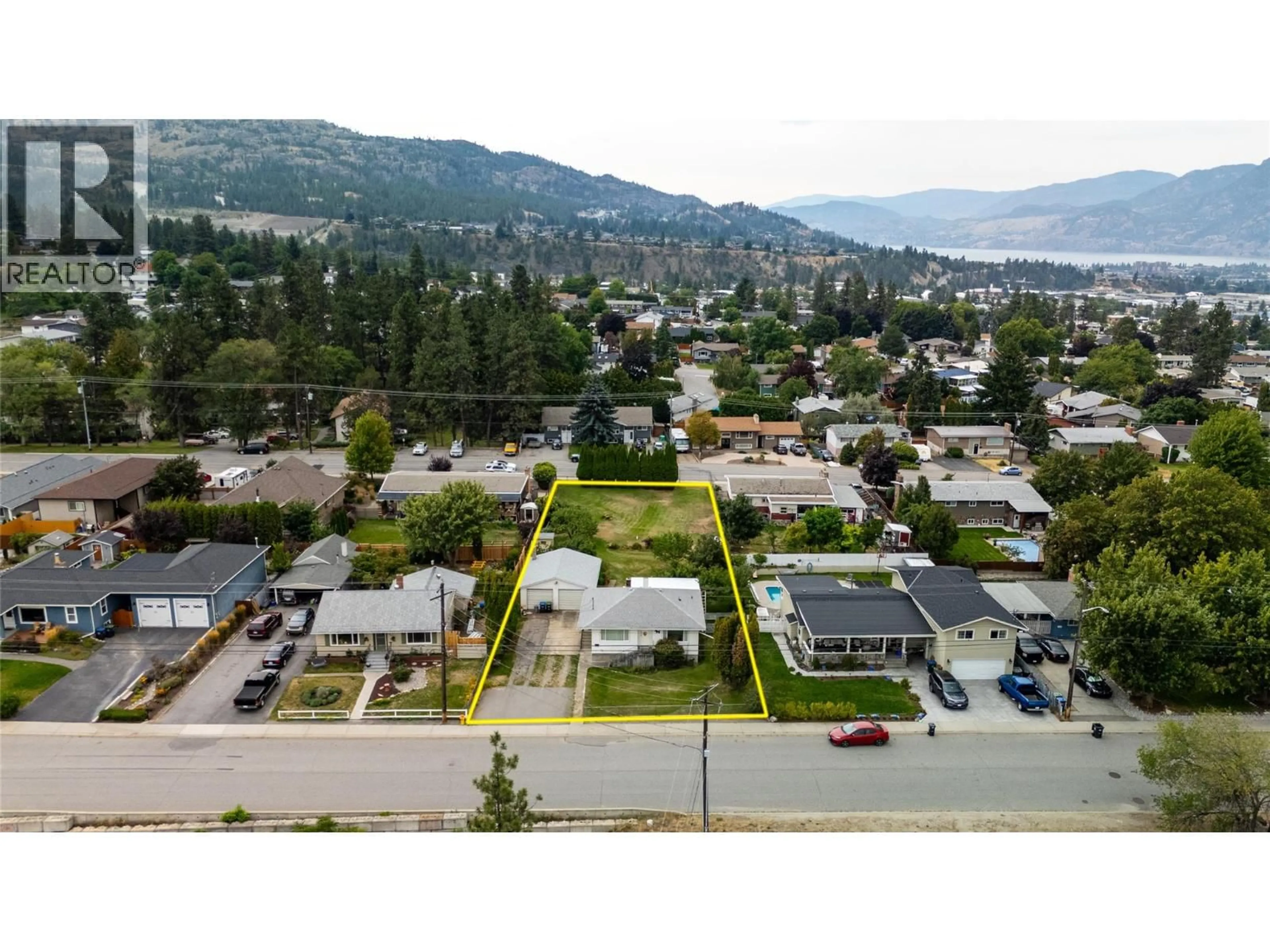 A pic from outside/outdoor area/front of a property/back of a property/a pic from drone, mountain view for 1444 RIDGEDALE AVENUE, Penticton British Columbia V2A2S2