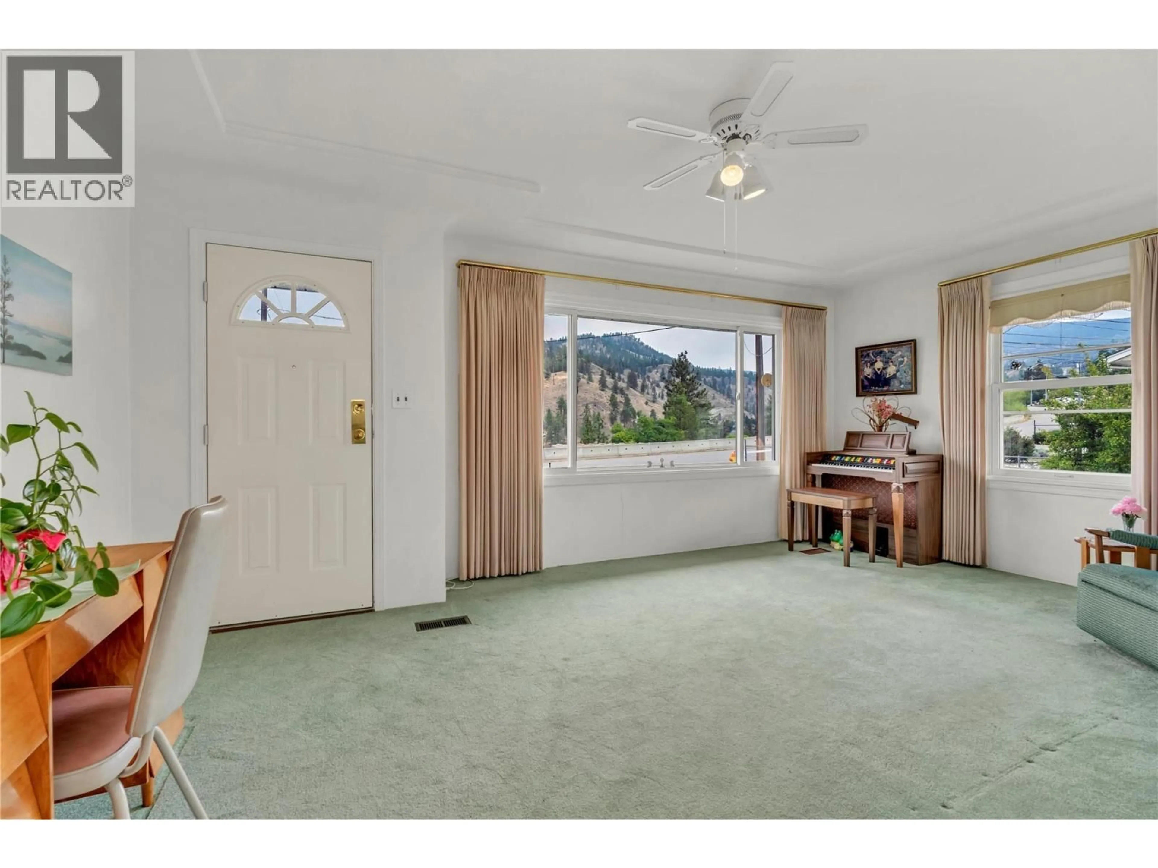 A pic of a room for 1444 RIDGEDALE AVENUE, Penticton British Columbia V2A2S2