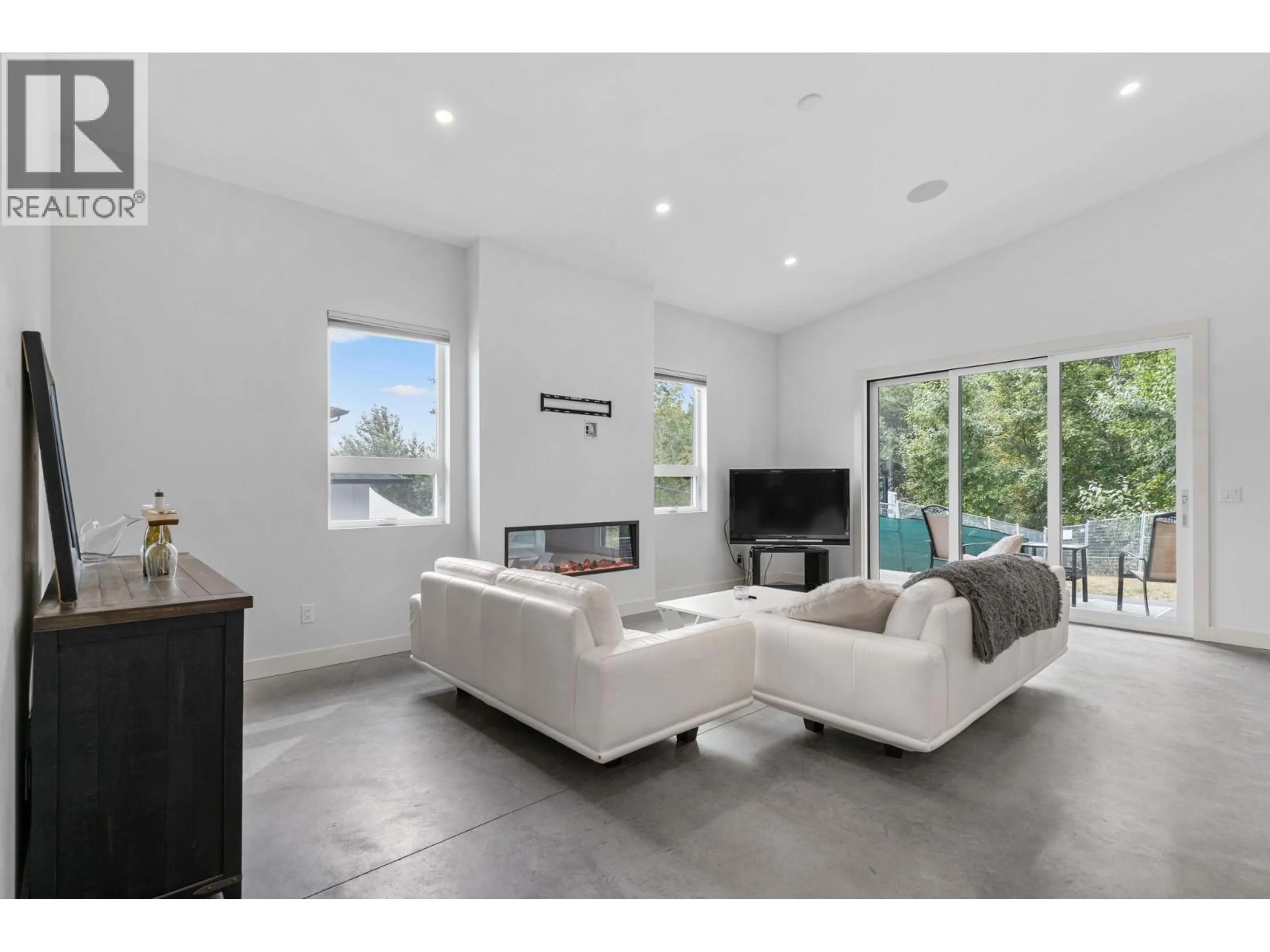 Living room with furniture, unknown for 3620 SILVER WAY, West Kelowna British Columbia V4T1A3