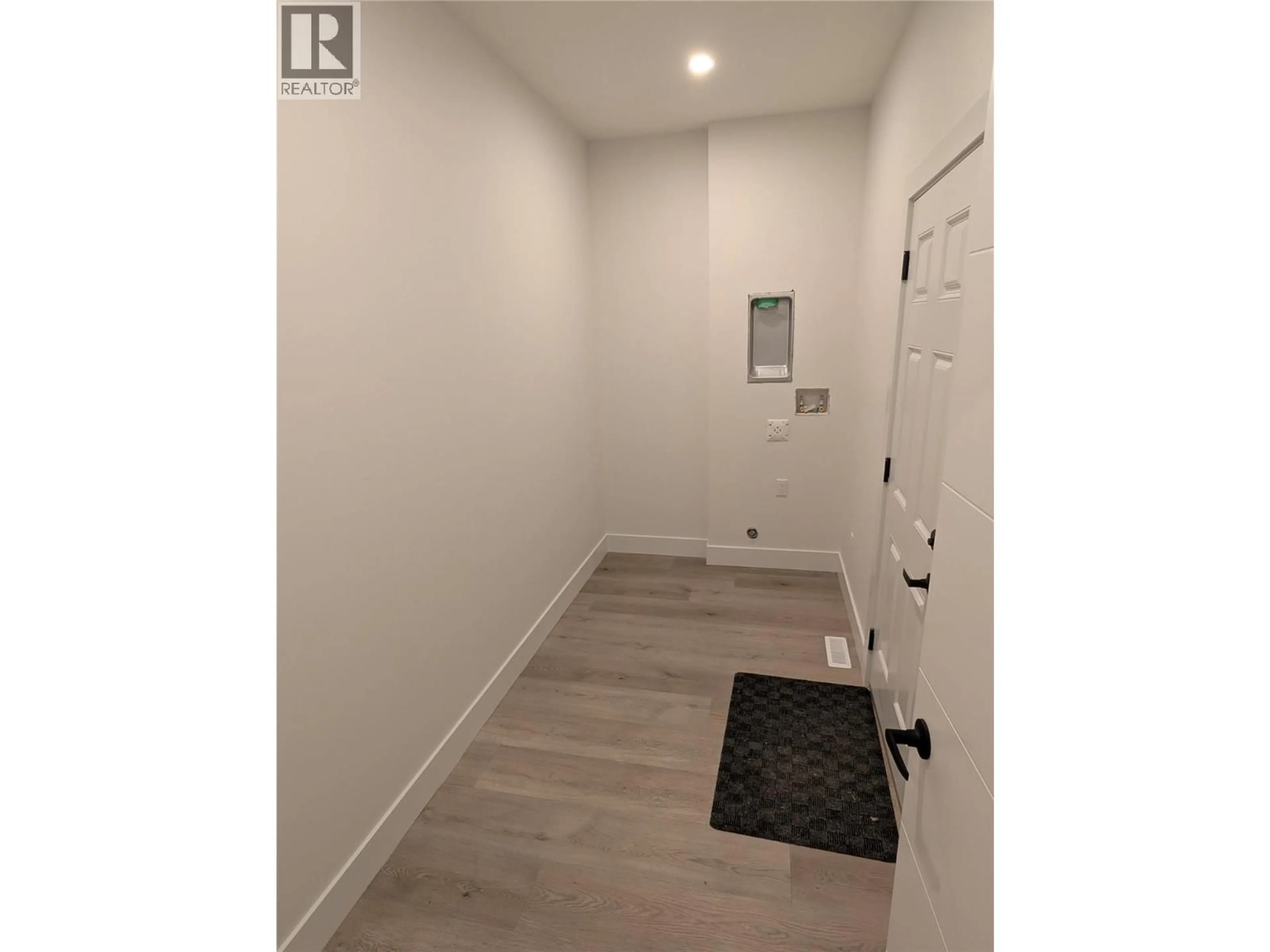 Indoor entryway for 739 ST MARY RIVER DRIVE, Kimberley British Columbia V1A3J3