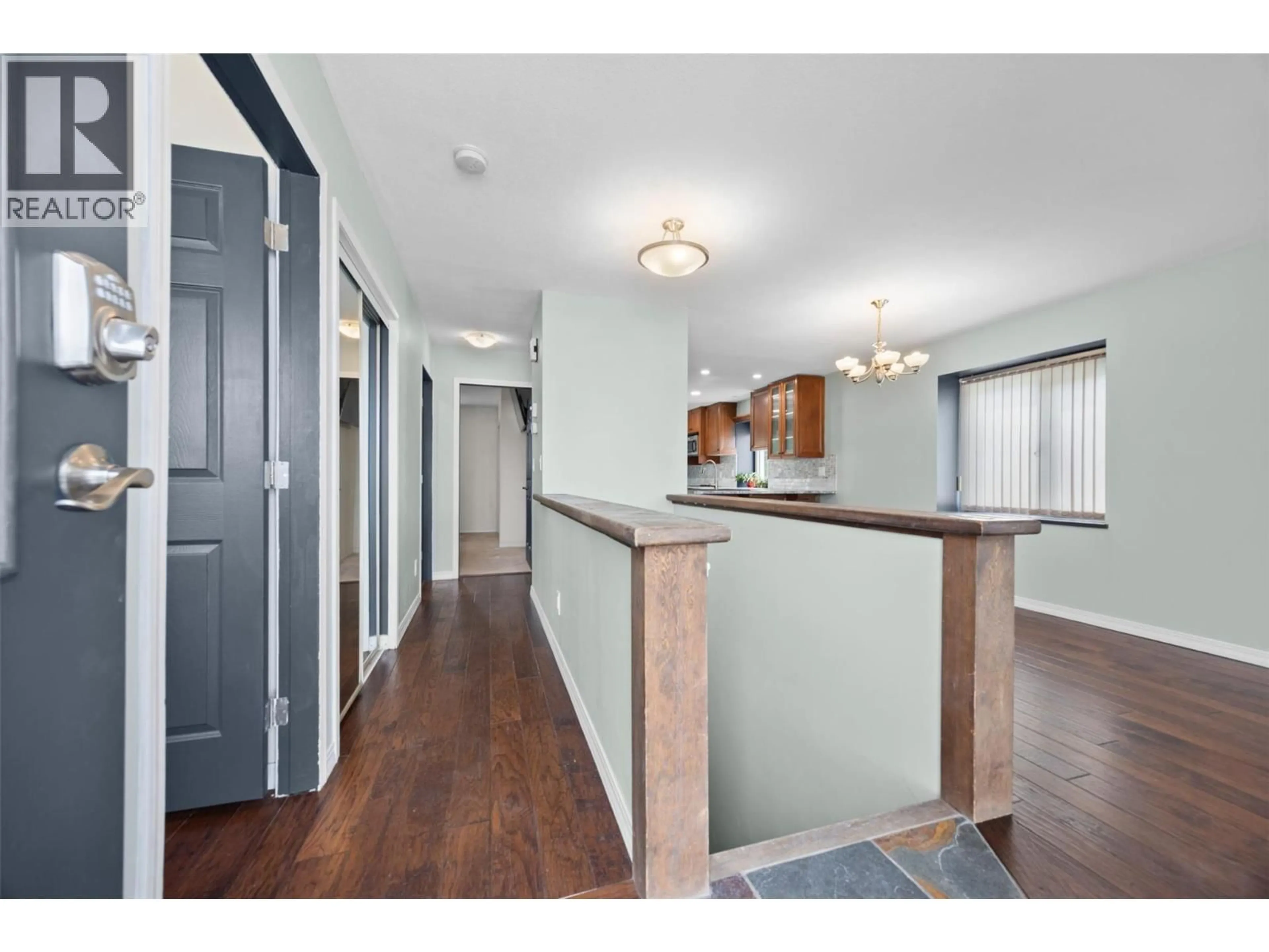 Indoor entryway for 8 - 6400 SPENCER ROAD, Kelowna British Columbia V1X7T6