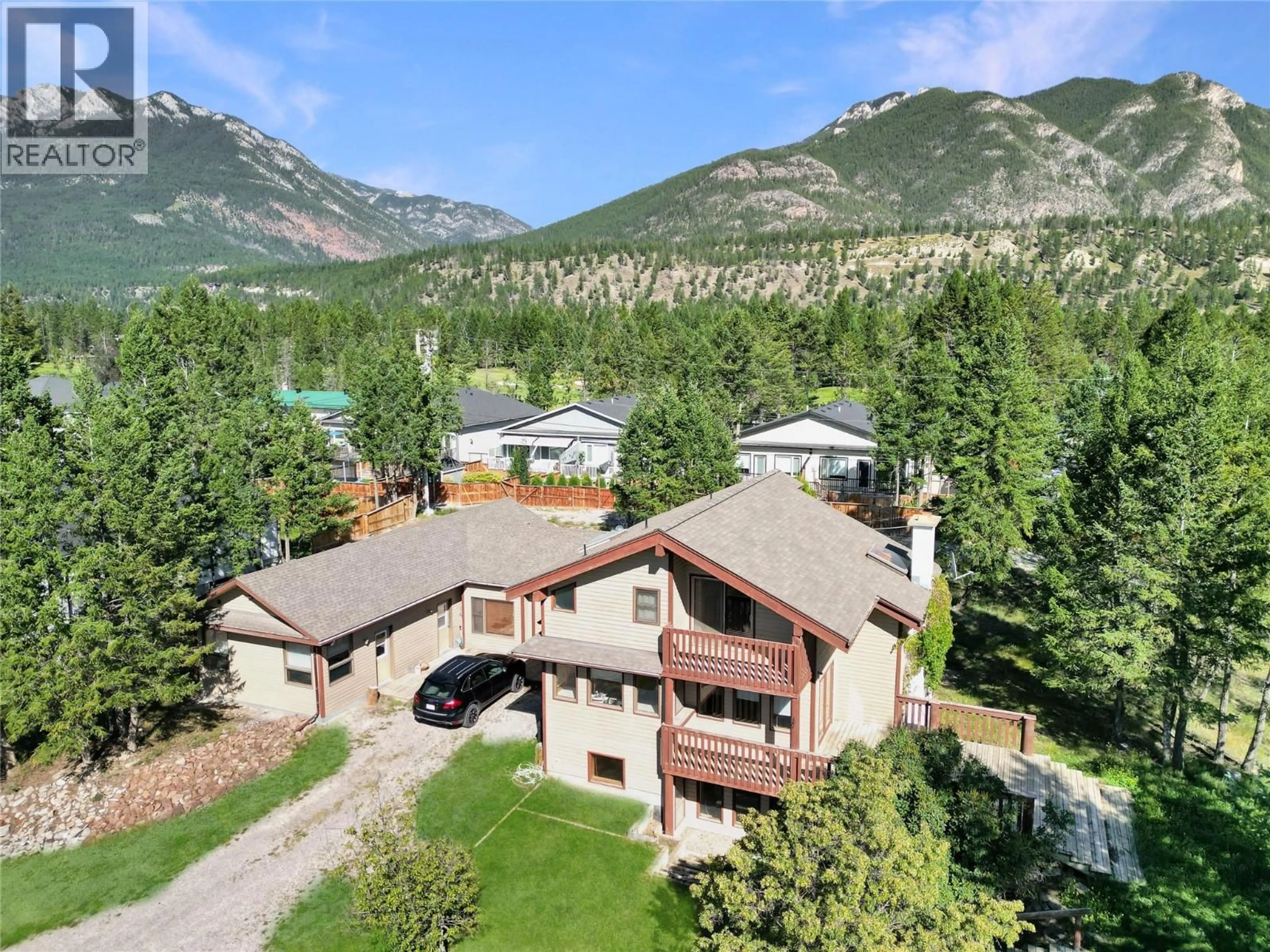 A pic from outside/outdoor area/front of a property/back of a property/a pic from drone, mountain view for 7560 JACKSON AVENUE, Radium Hot Springs British Columbia V0A1M0