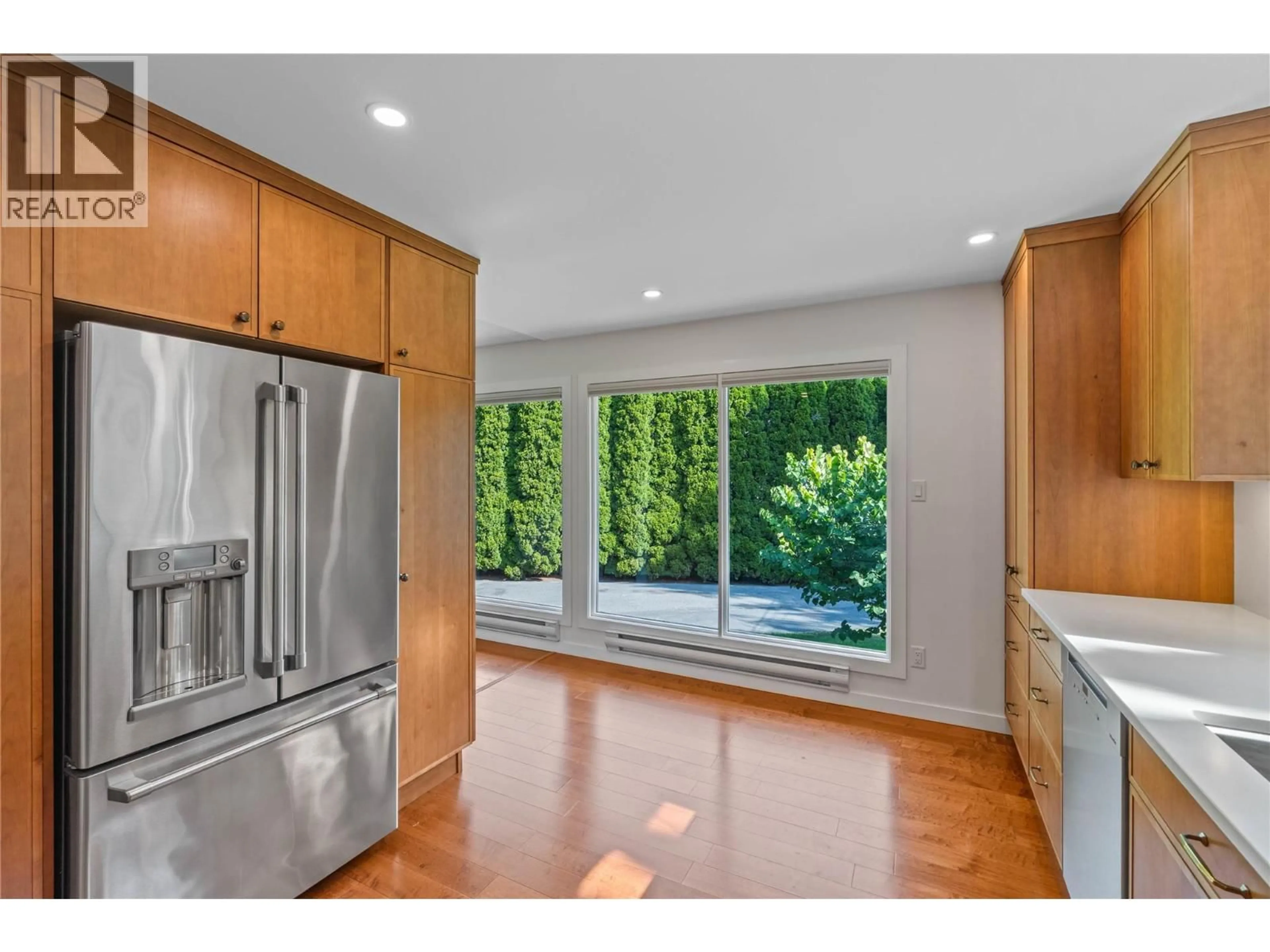 Open concept kitchen, unknown for 2269 PARK DRIVE, Kamloops British Columbia V2C4P7