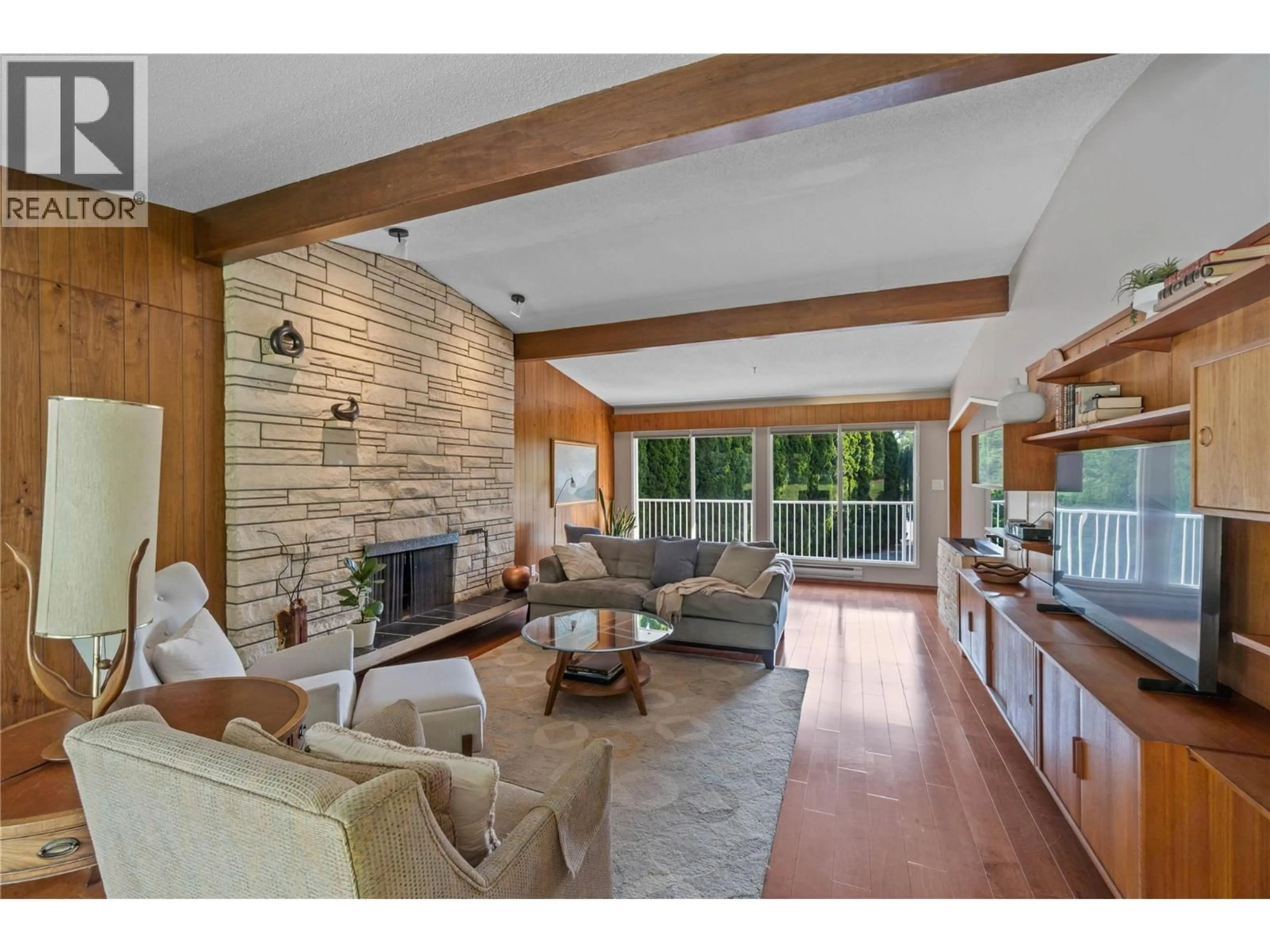 Living room with furniture, unknown for 2269 PARK DRIVE, Kamloops British Columbia V2C4P7