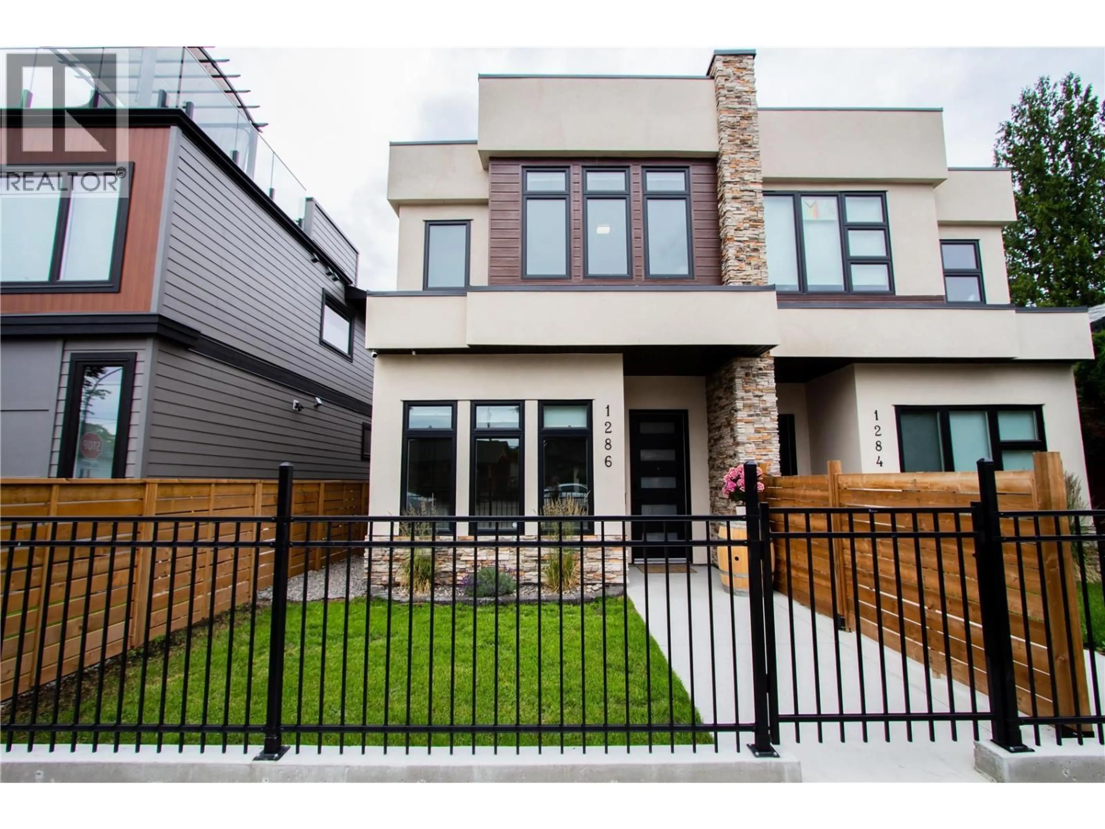Home with brick exterior material, street for 1286 ETHEL STREET, Kelowna British Columbia V1Y2W7
