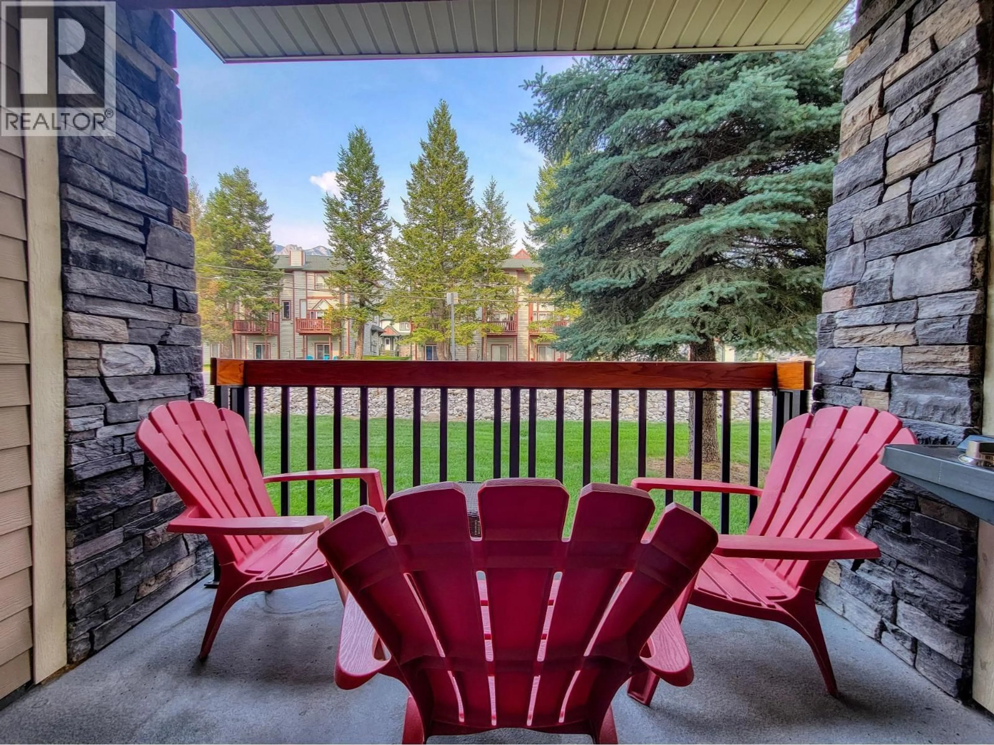 Patio, unknown for 1109 - 7495 COLUMBIA AVENUE, Radium Hot Springs British Columbia V0A1M0