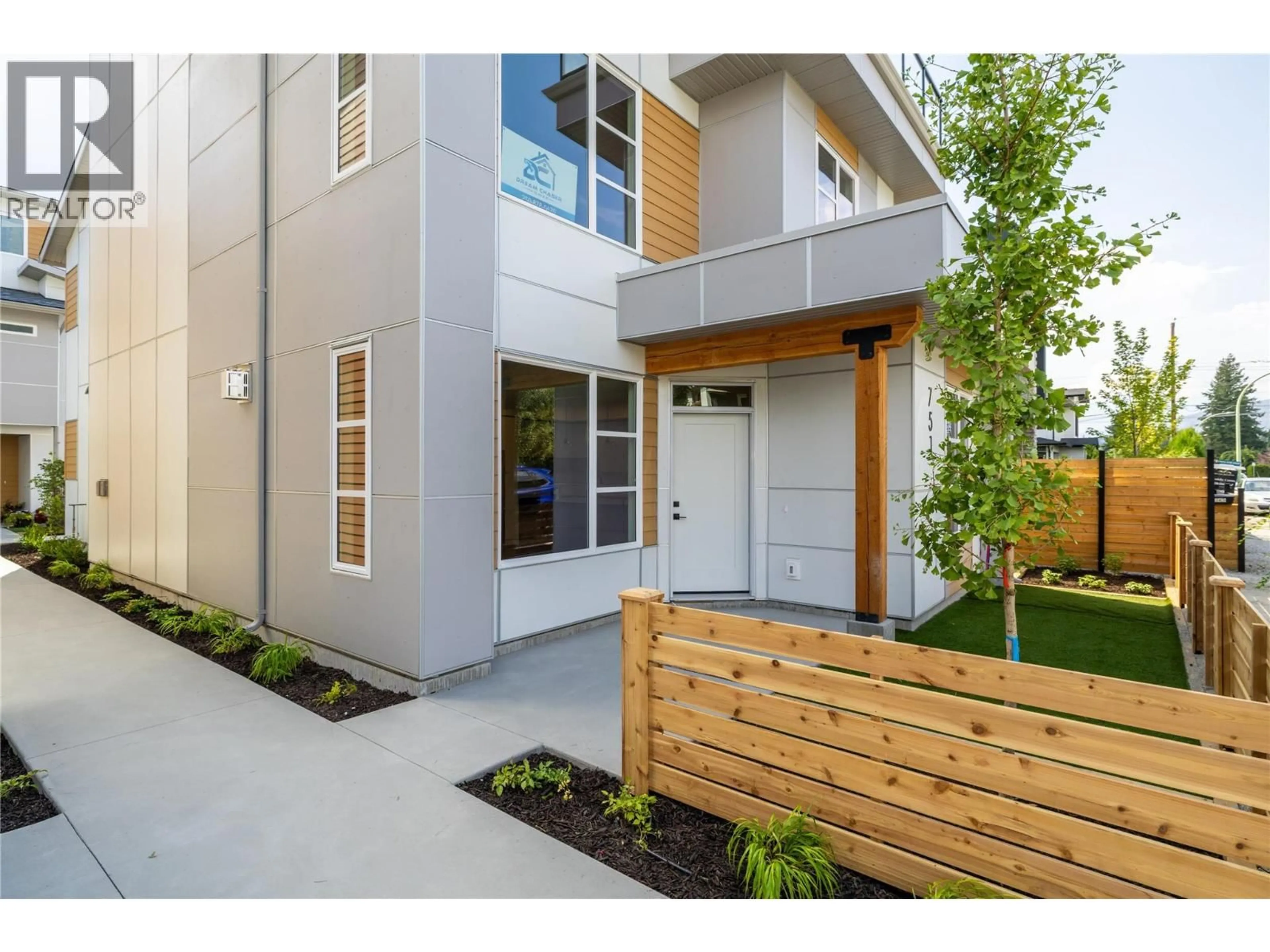 Unknown for 751 PATTERSON AVENUE, Kelowna British Columbia V1Y5C9