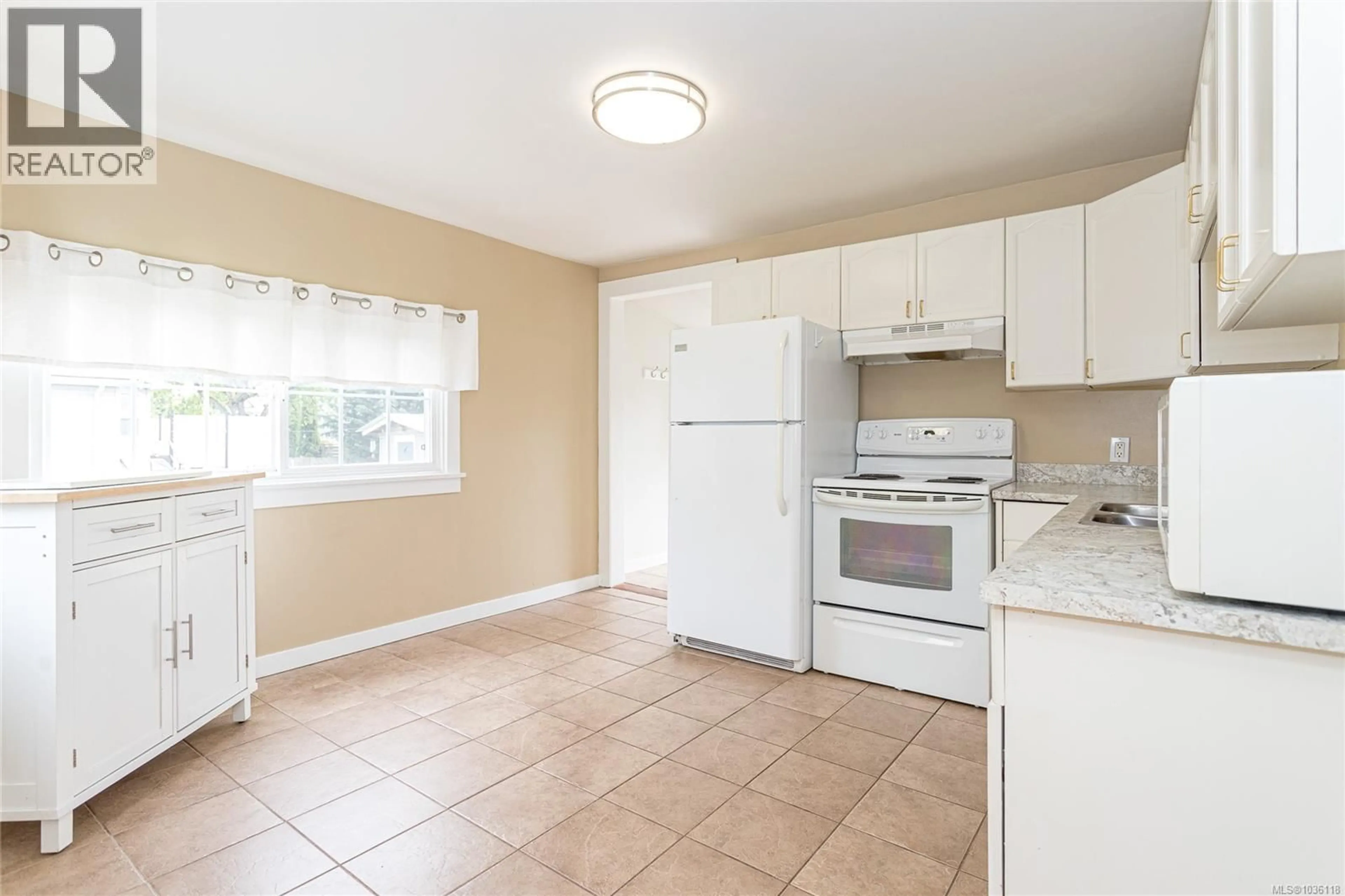 Standard kitchen, ceramic/tile floor for 3781 NORWELL DRIVE, Nanaimo British Columbia V9T1X9