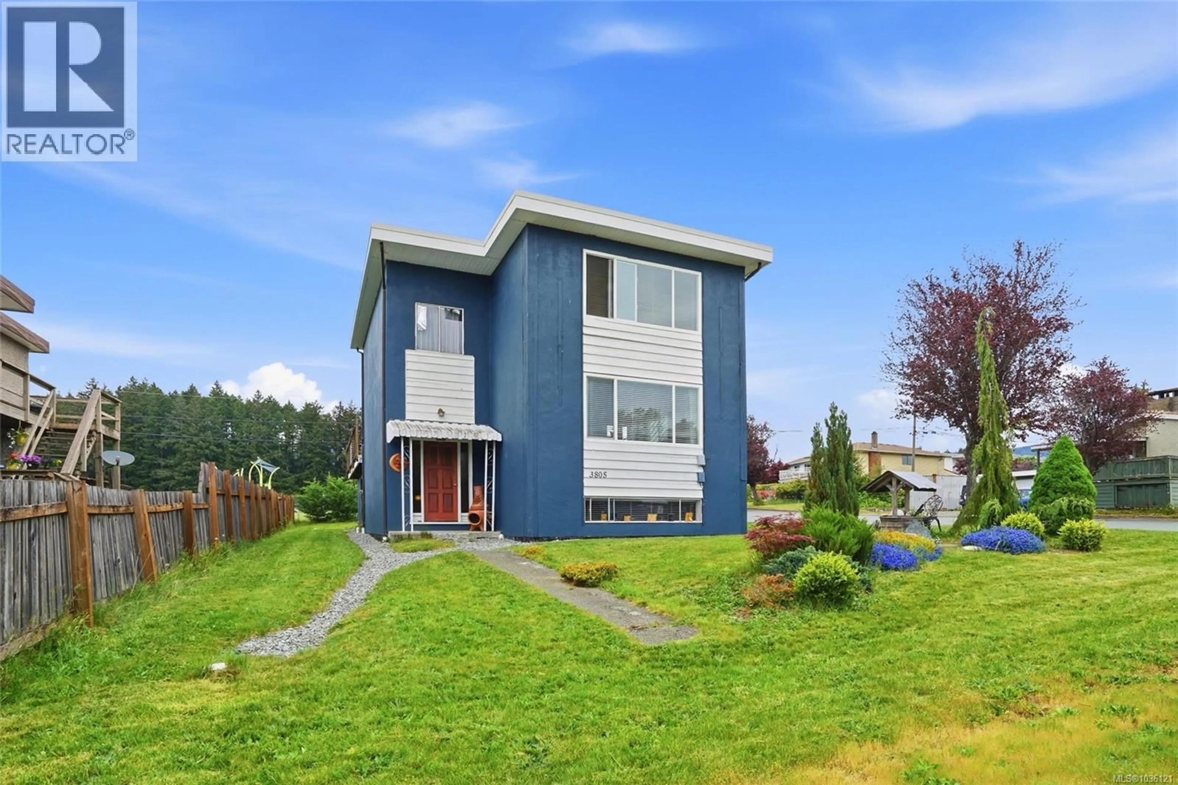 Home with vinyl exterior material, building for 3805 MORGAN CRESCENT NORTH, Port Alberni British Columbia V9Y6C1