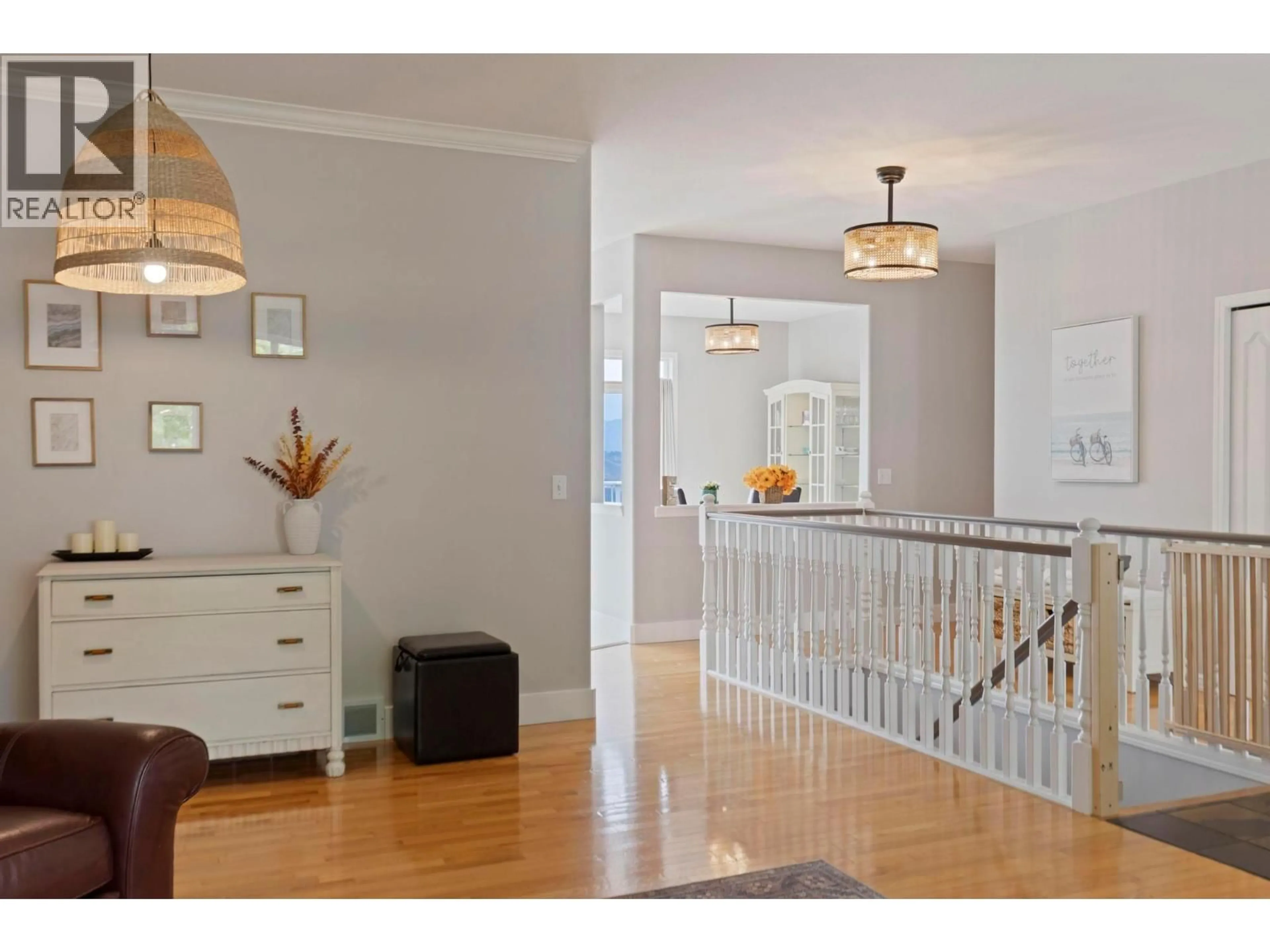Indoor entryway for 2805 DOUCETTE DRIVE, West Kelowna British Columbia V4T2S6