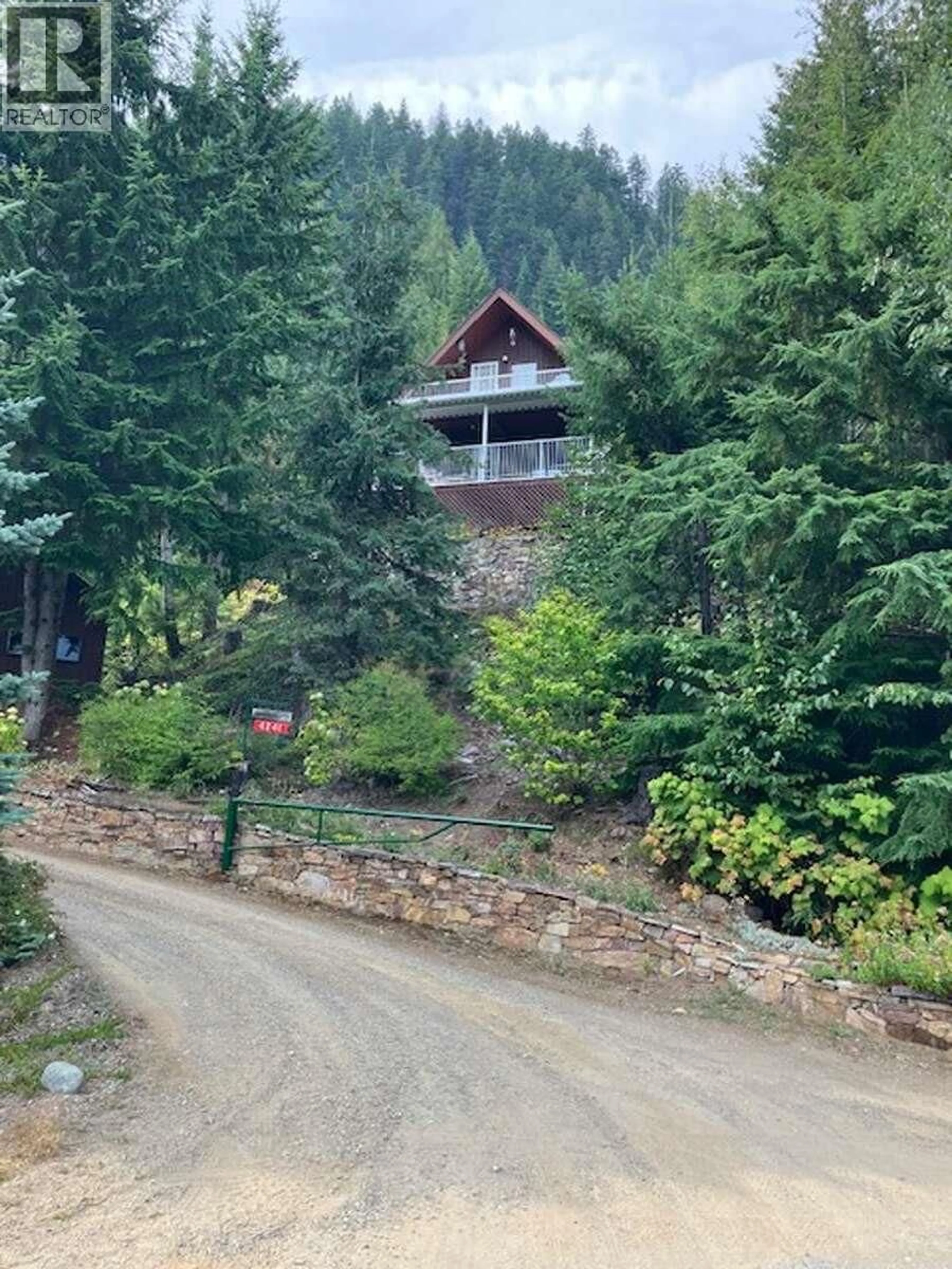 A pic from outside/outdoor area/front of a property/back of a property/a pic from drone, unknown for 4241 WOODBURY VILLAGE ROAD, Kaslo British Columbia V0G1M0