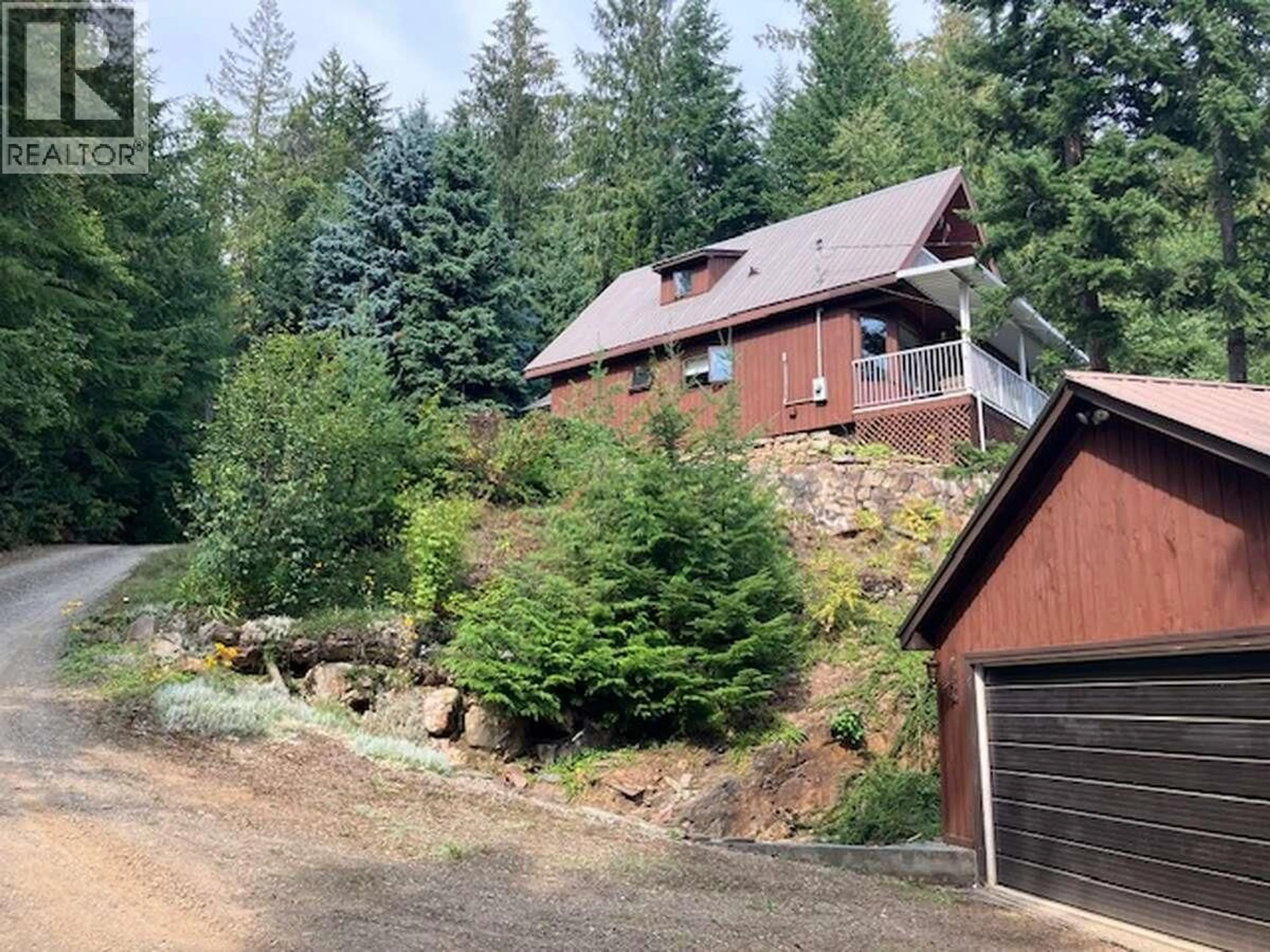 A pic from outside/outdoor area/front of a property/back of a property/a pic from drone, unknown for 4241 WOODBURY VILLAGE ROAD, Kaslo British Columbia V0G1M0