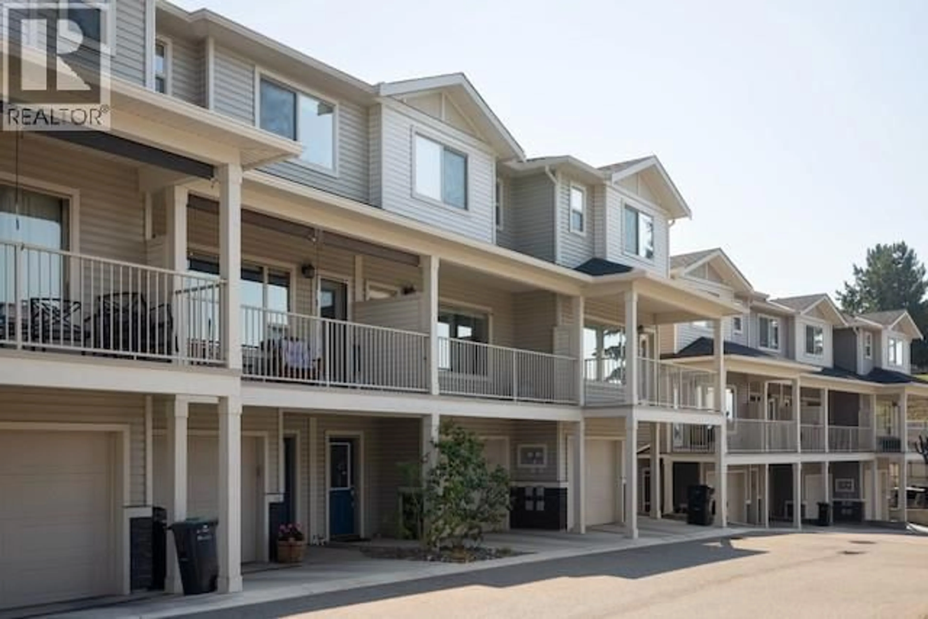 Patio, street for 14 - 4700 OKANAGAN AVENUE, Vernon British Columbia V1T9Y7