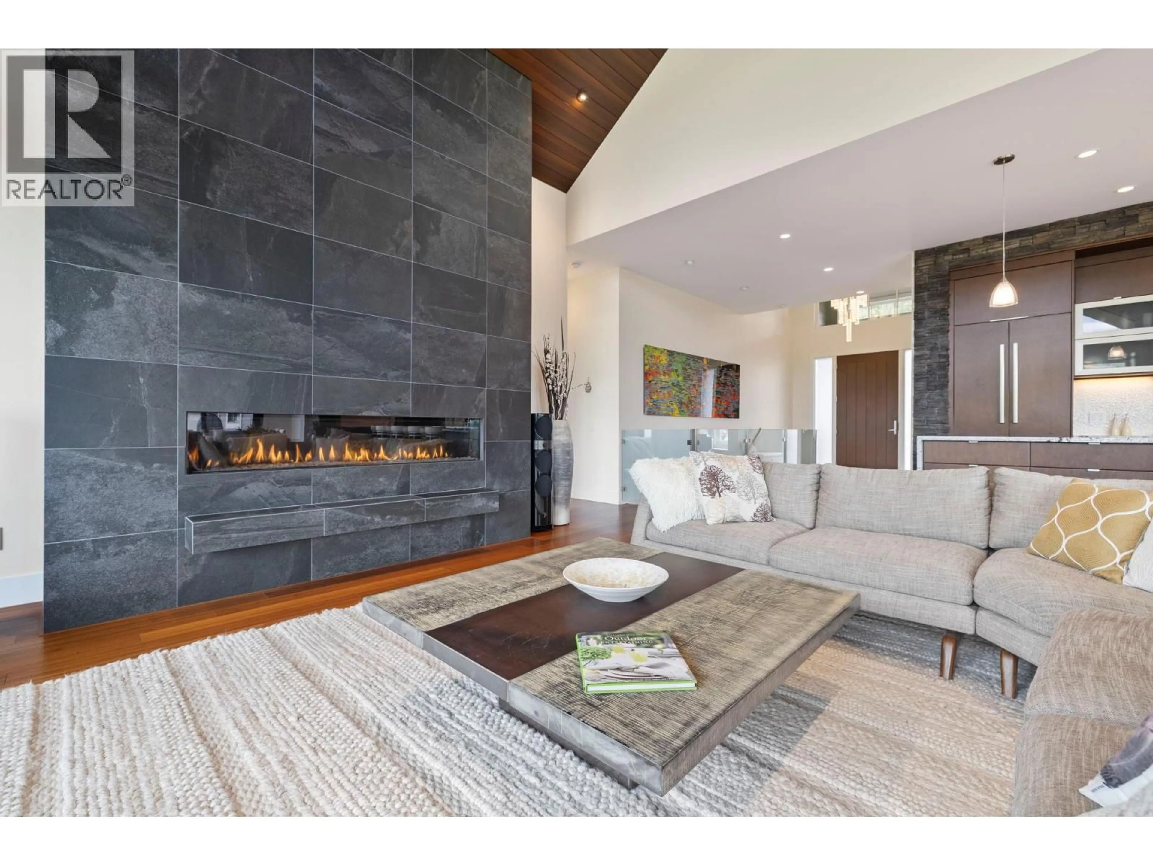 Living room with furniture, unknown for 920 STOCKLEY STREET, Kelowna British Columbia V1P1R6