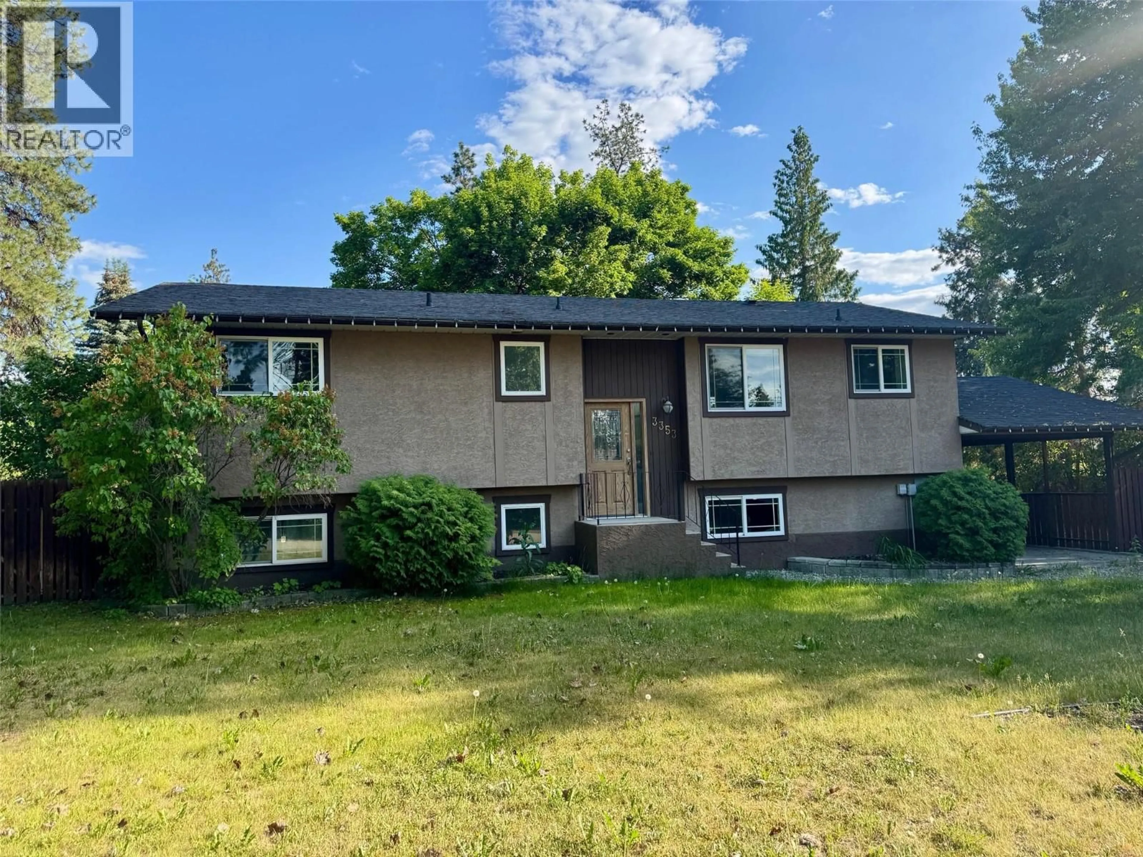A pic from outside/outdoor area/front of a property/back of a property/a pic from drone, unknown for 3353 GREENWOOD COURT, Kelowna British Columbia V1W4E4