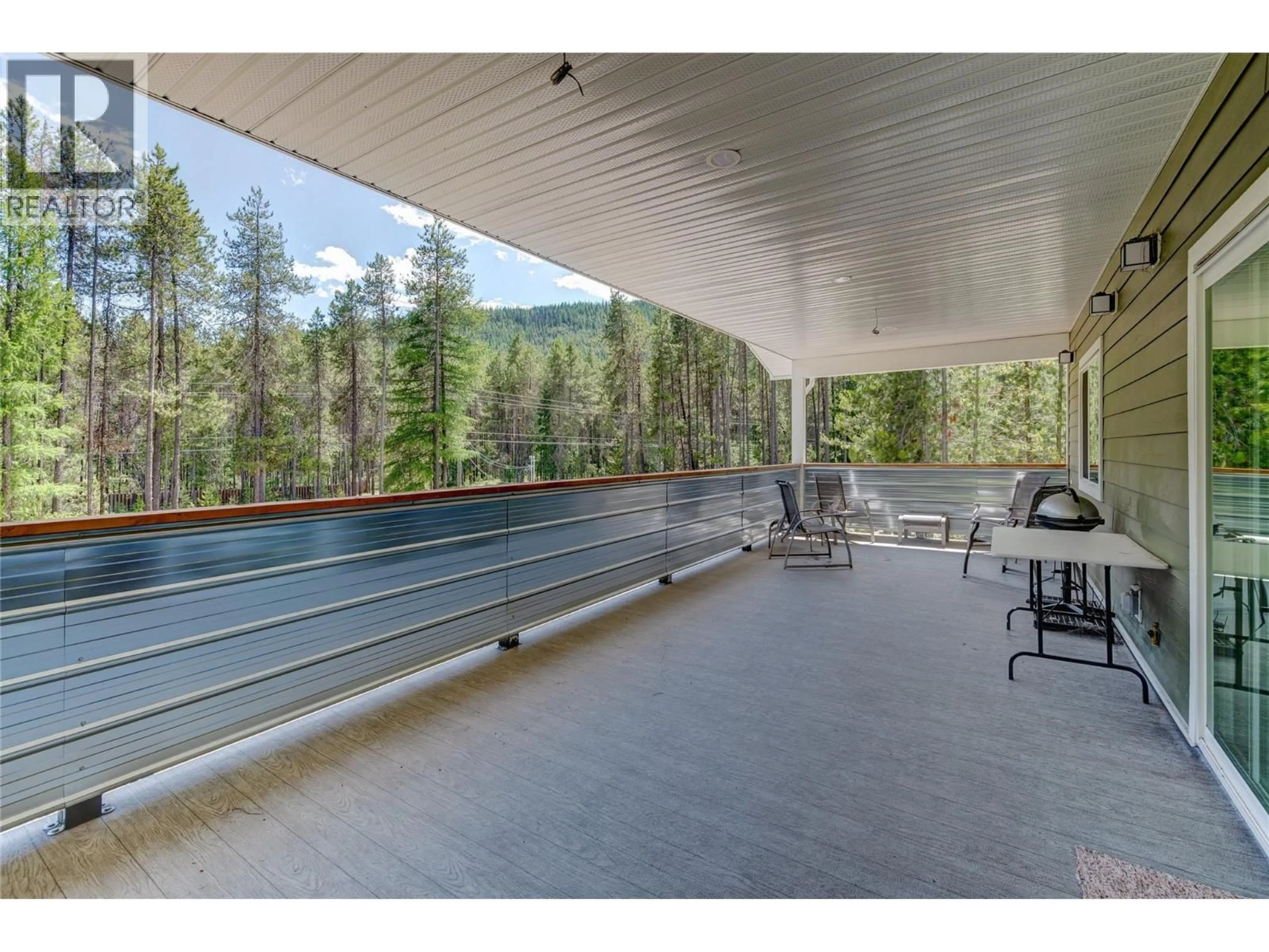 Patio, water/lake/river/ocean view for 4820 33 HIGHWAY EAST, Beaverdell British Columbia V0H1A0