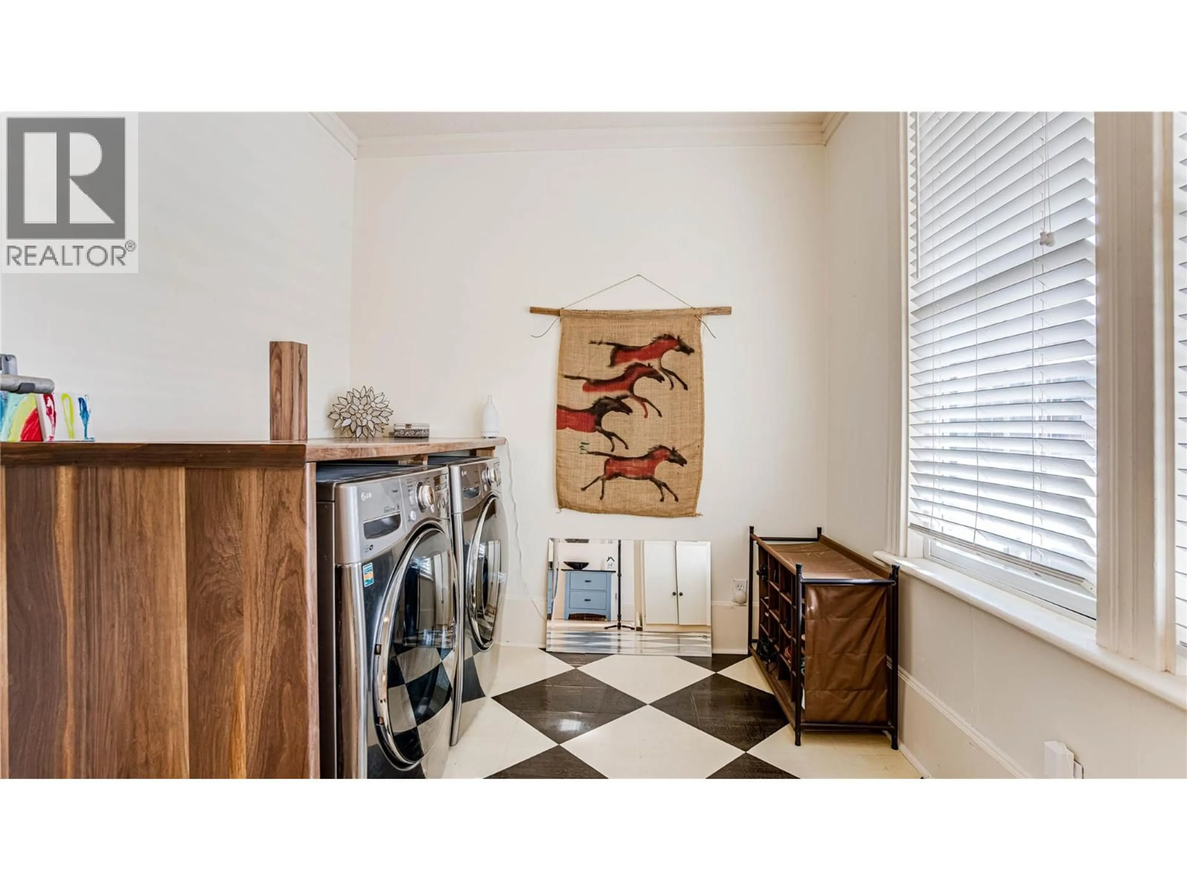 Laundry room for 4008 PLEASANT VALLEY ROAD, Vernon British Columbia V1T4M2