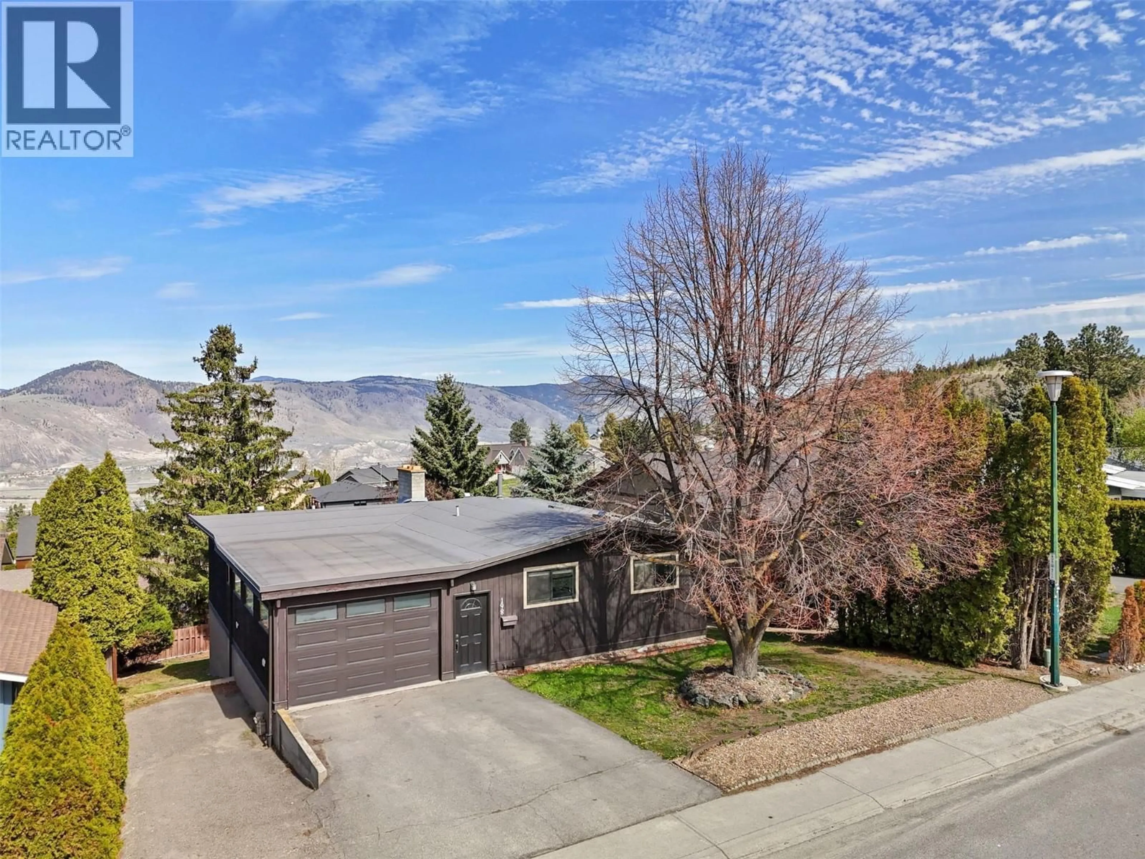 A pic from outside/outdoor area/front of a property/back of a property/a pic from drone, water/lake/river/ocean view for 198 ROBSON DRIVE, Kamloops British Columbia V2E1W1
