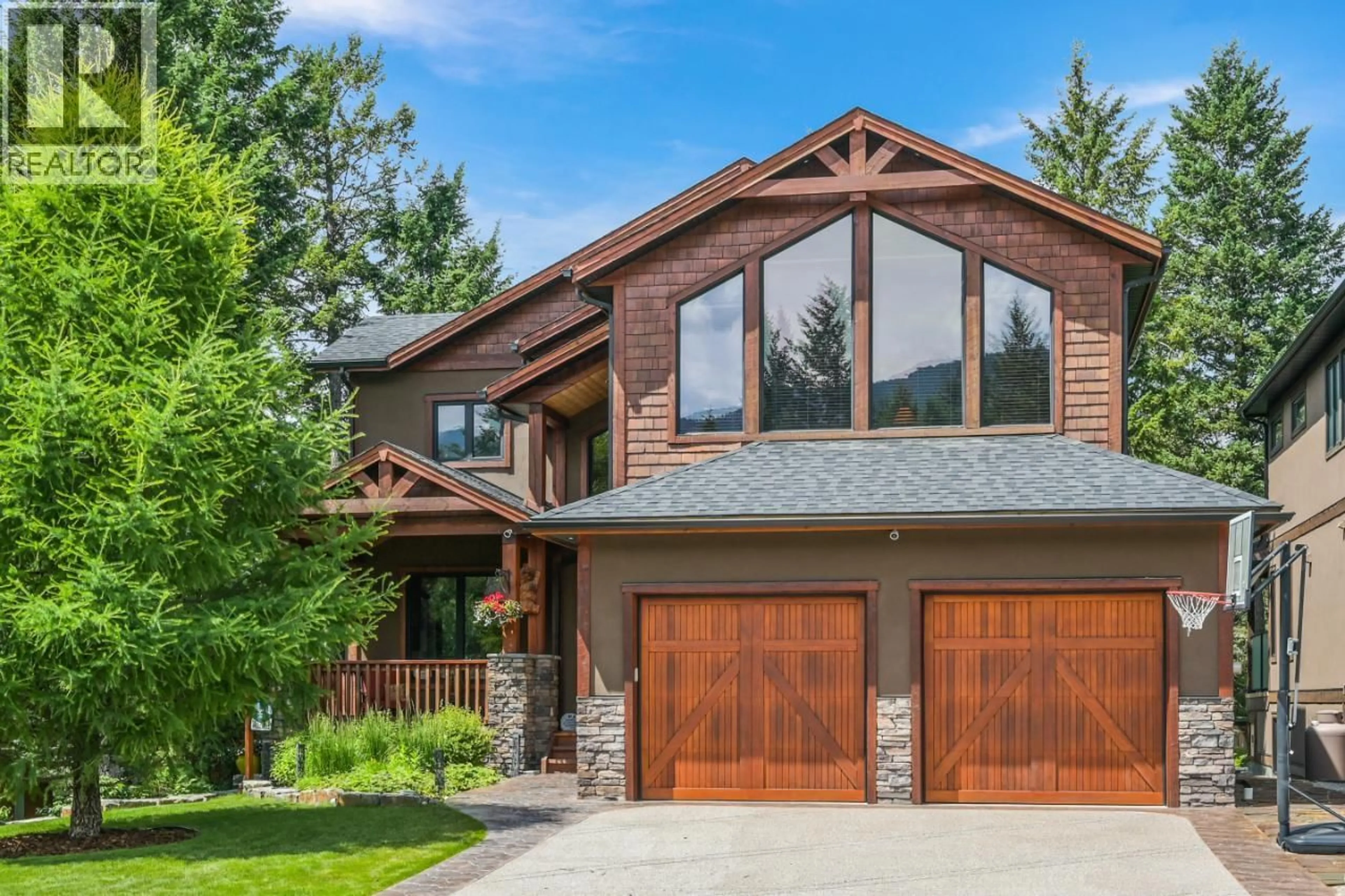 Home with brick exterior material, street for 885 COPPERVIEW CLOSE, Windermere British Columbia V0A1K3