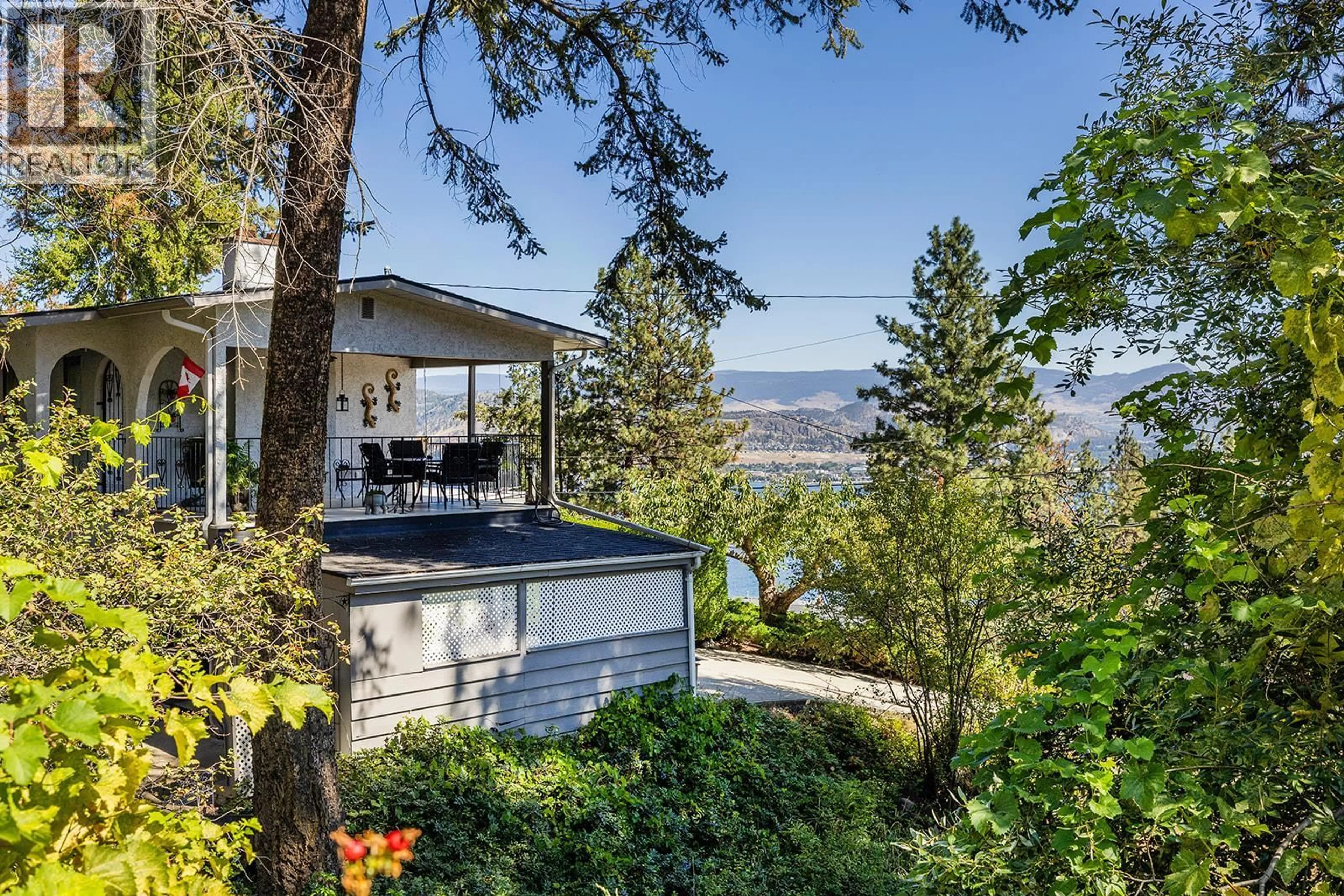 Patio, water/lake/river/ocean view for 1459 SCOTT CRESCENT, West Kelowna British Columbia V1Z2X6