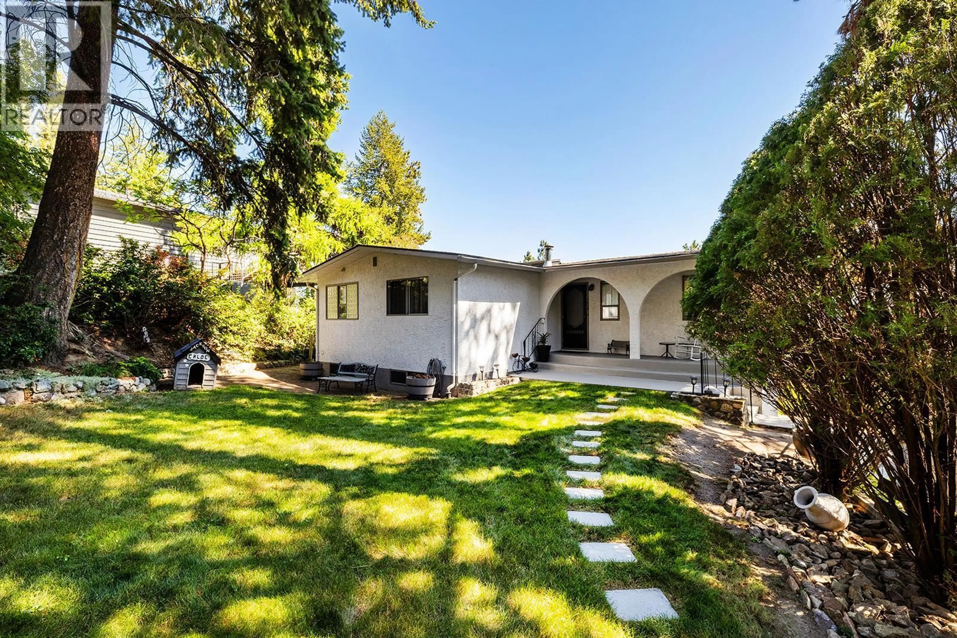 Home with vinyl exterior material, street for 1459 SCOTT CRESCENT, West Kelowna British Columbia V1Z2X6