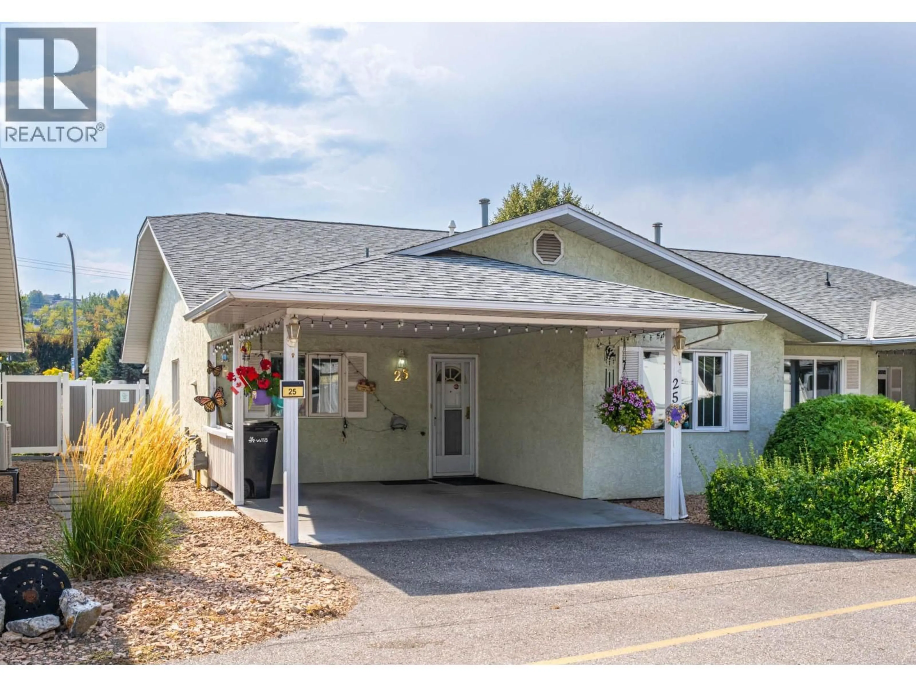 Home with vinyl exterior material, unknown for 25 - 3900 27 AVENUE, Vernon British Columbia V1T9E6