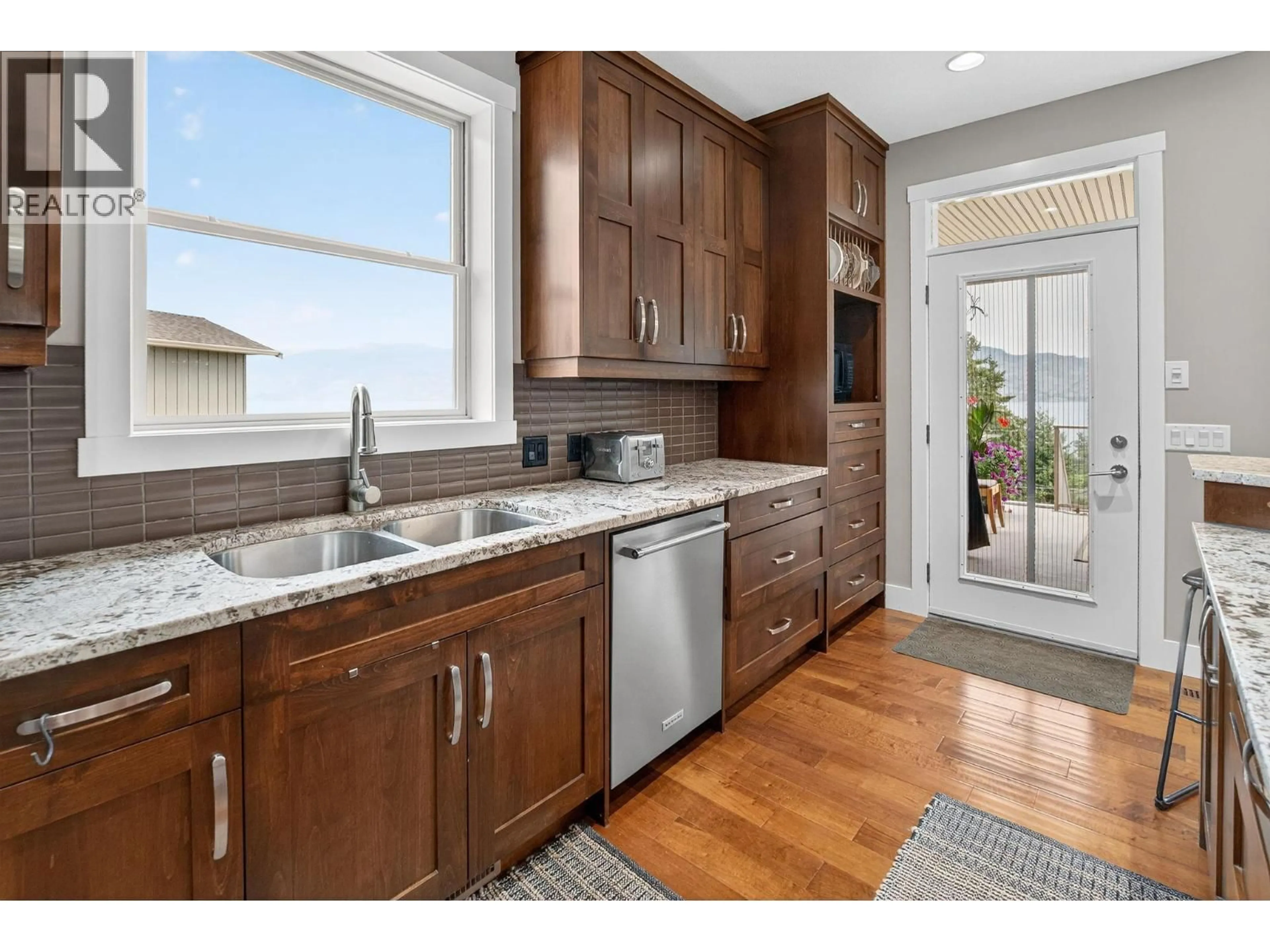 Open concept kitchen, unknown for 3751 LORNELL COURT, Peachland British Columbia V0H1X2