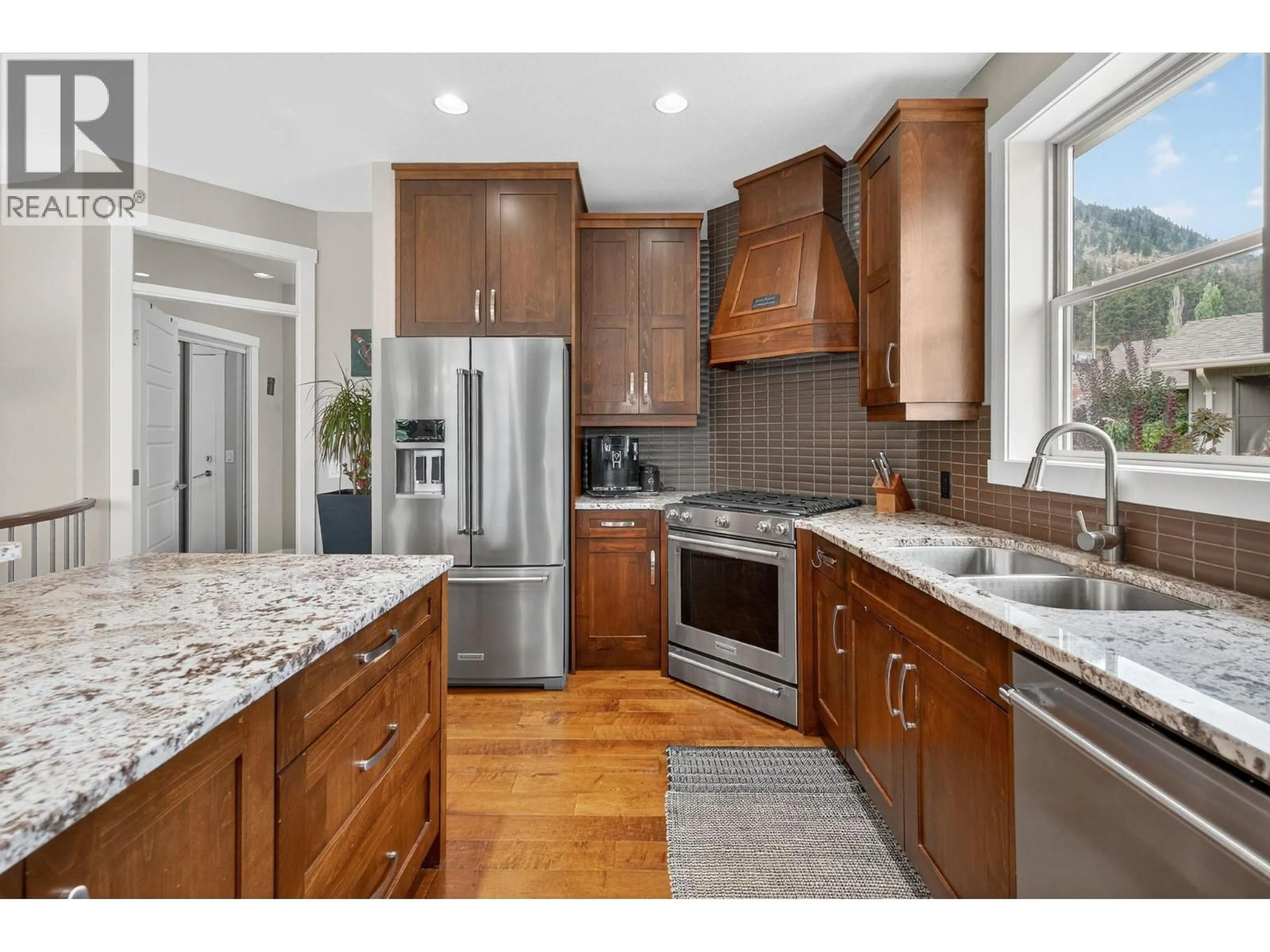 Open concept kitchen, unknown for 3751 LORNELL COURT, Peachland British Columbia V0H1X2