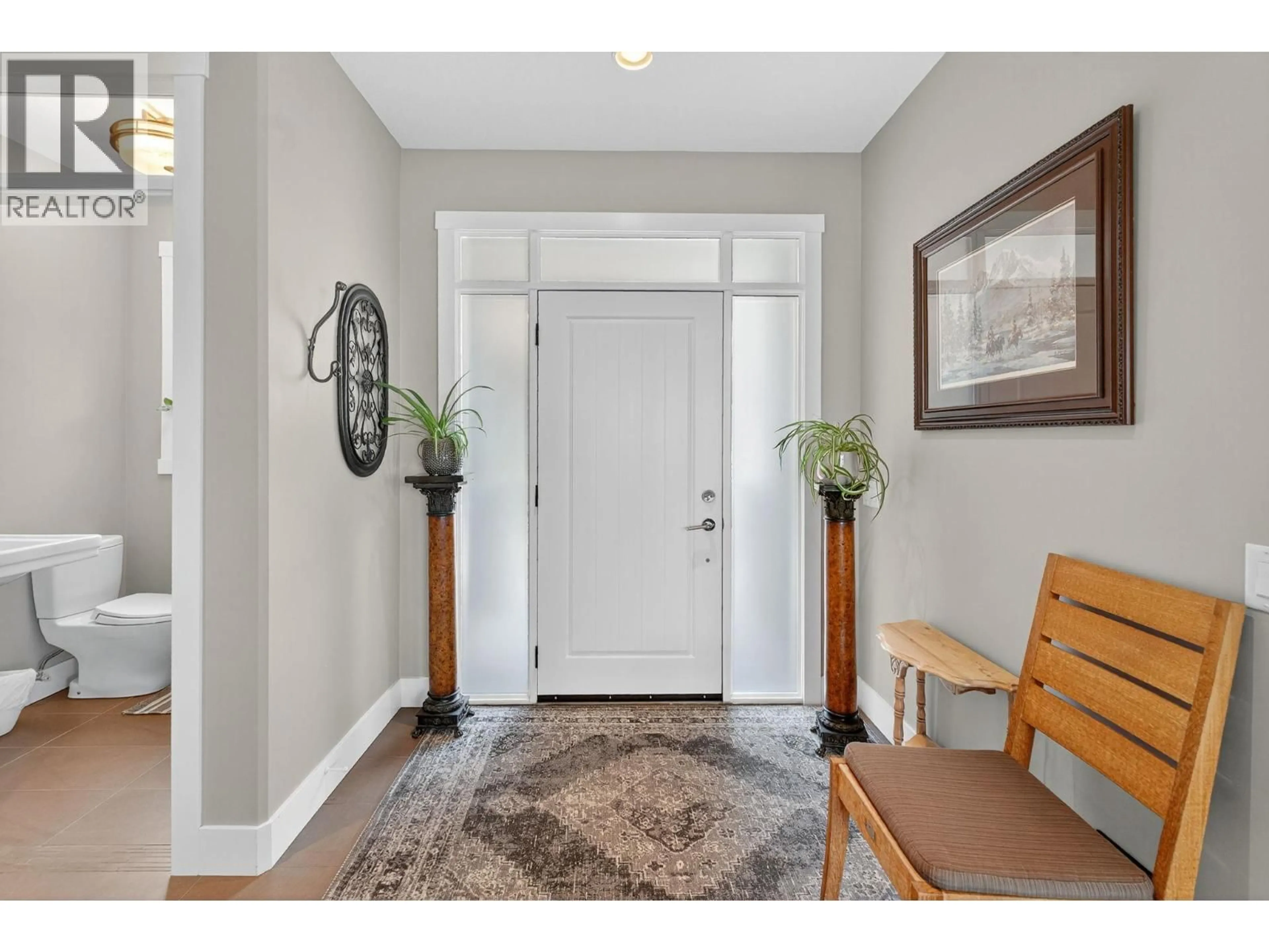 Indoor entryway for 3751 LORNELL COURT, Peachland British Columbia V0H1X2